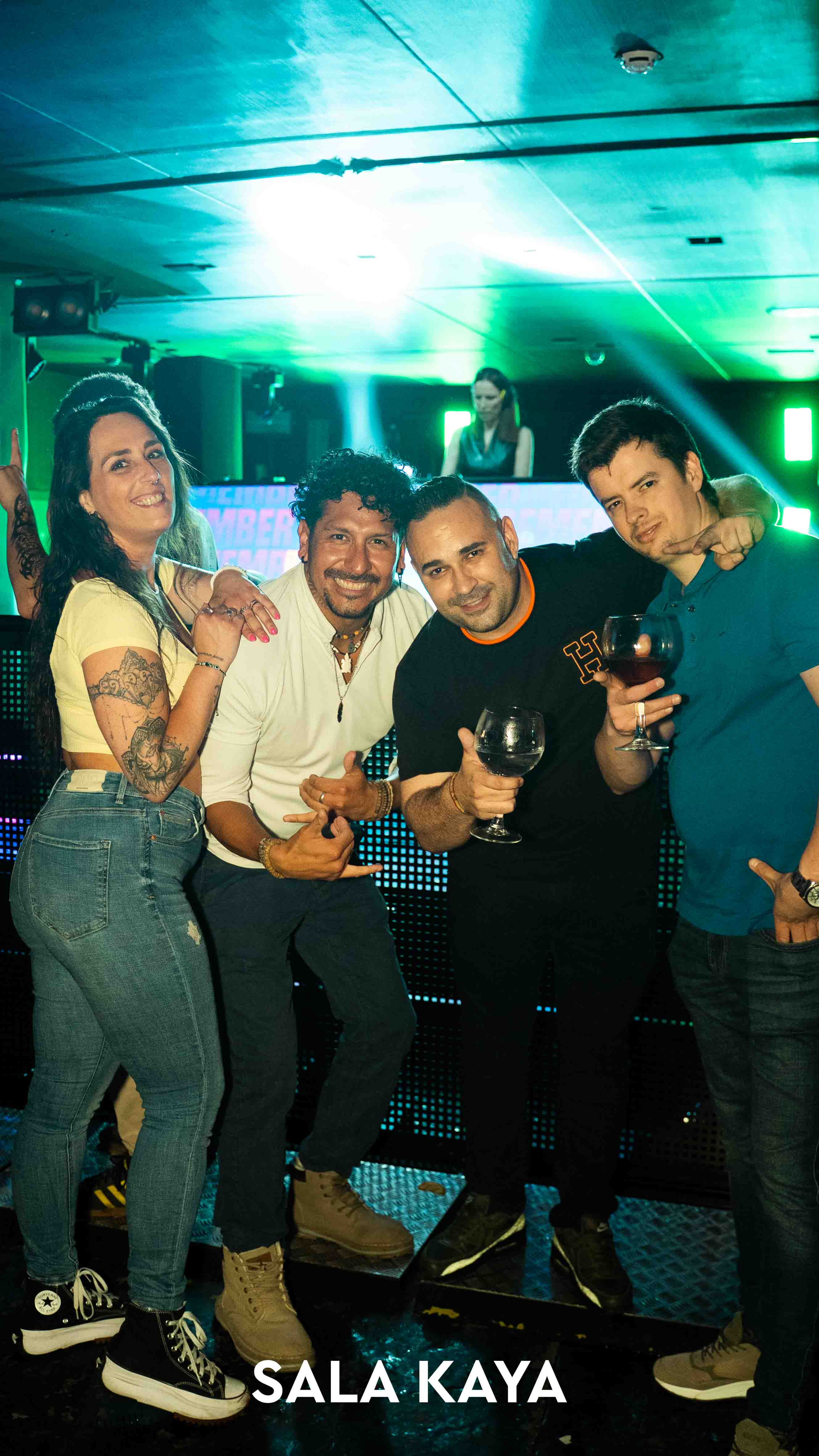 foto de público de DJ MARTA Y MONICA X