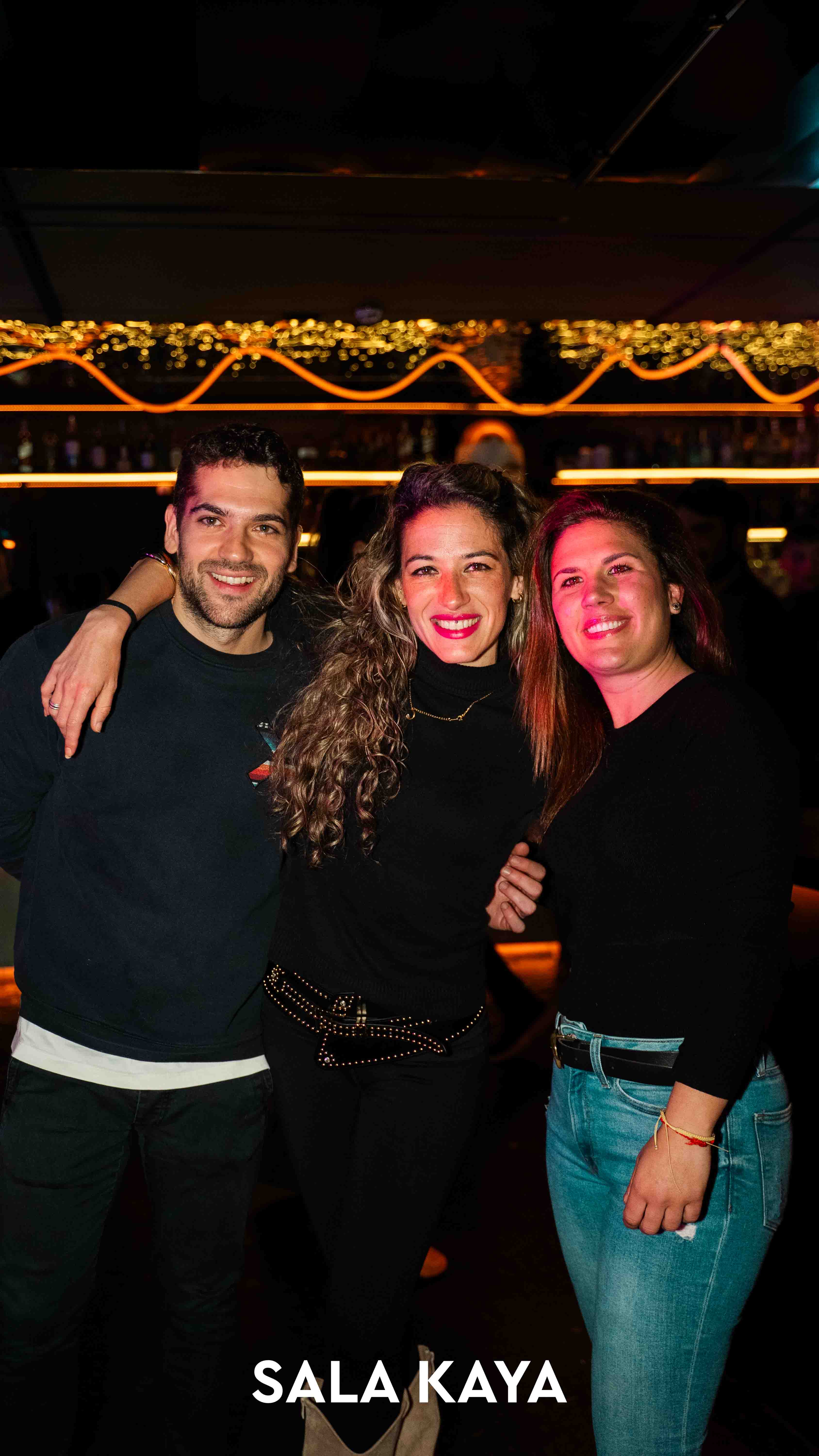foto de público de DJ MARTA Y MONICA X