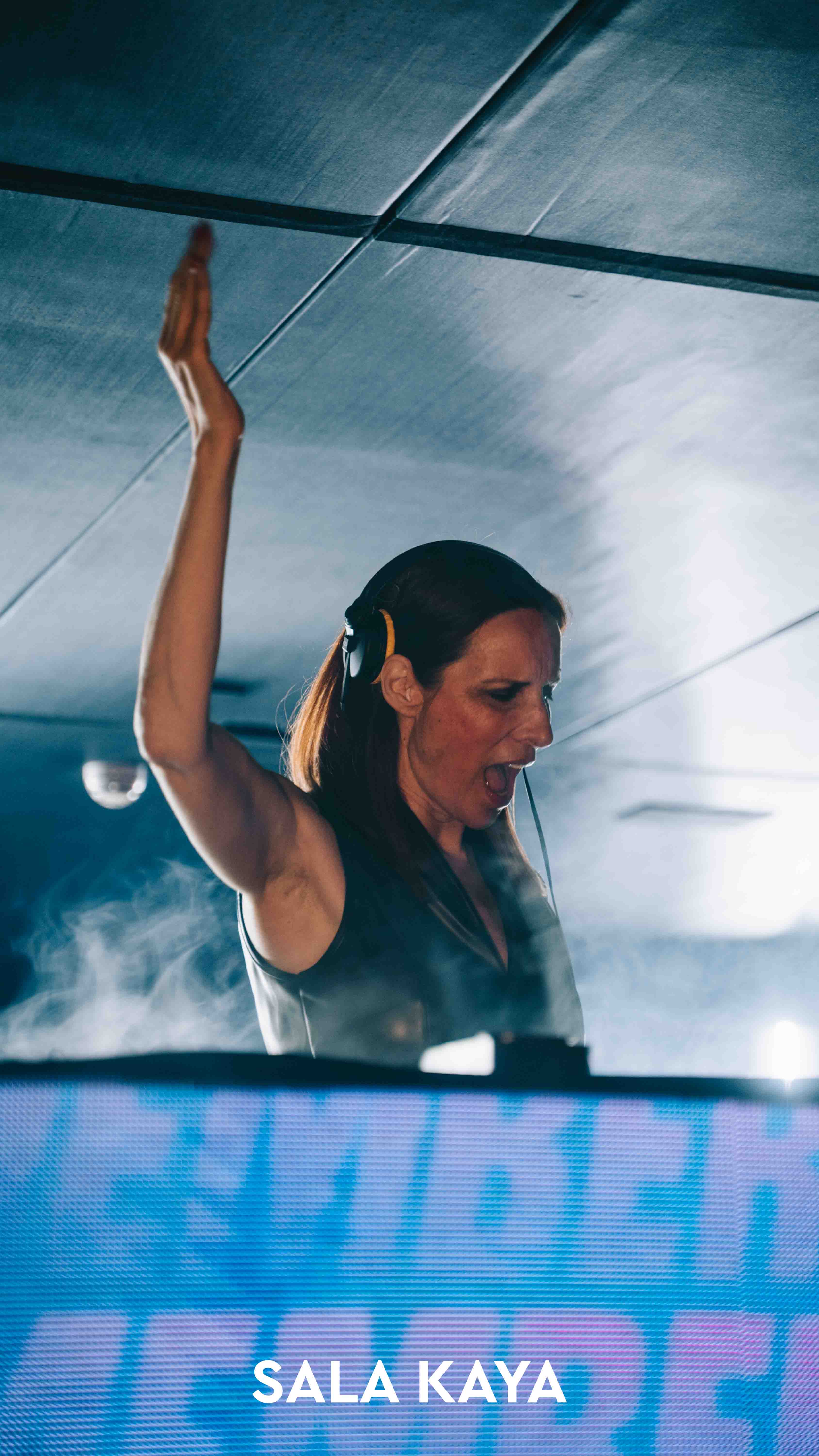 foto de público de DJ MARTA Y MONICA X