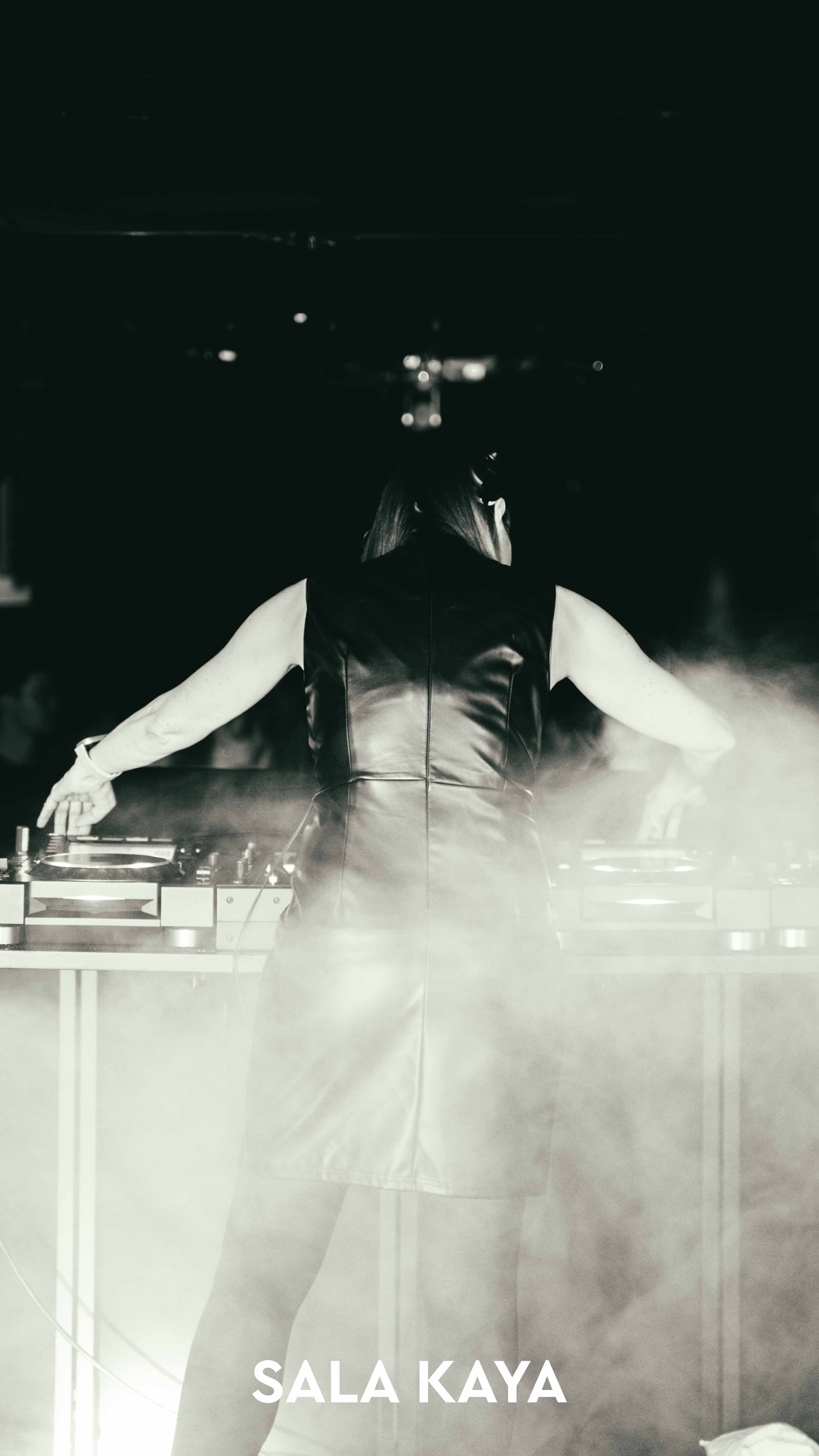 foto de público de DJ MARTA Y MONICA X