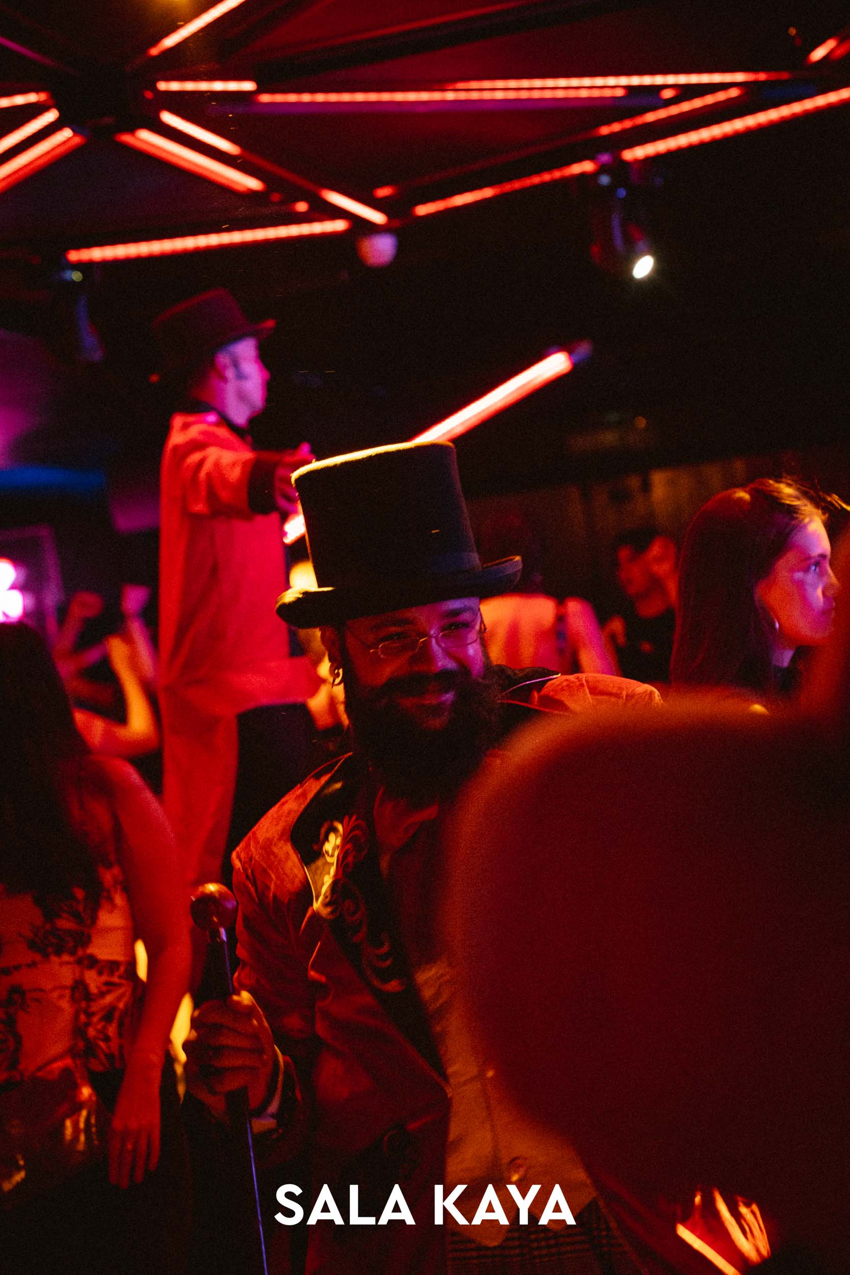foto de público de LA NO FIESTA DE ANIVERSARIO