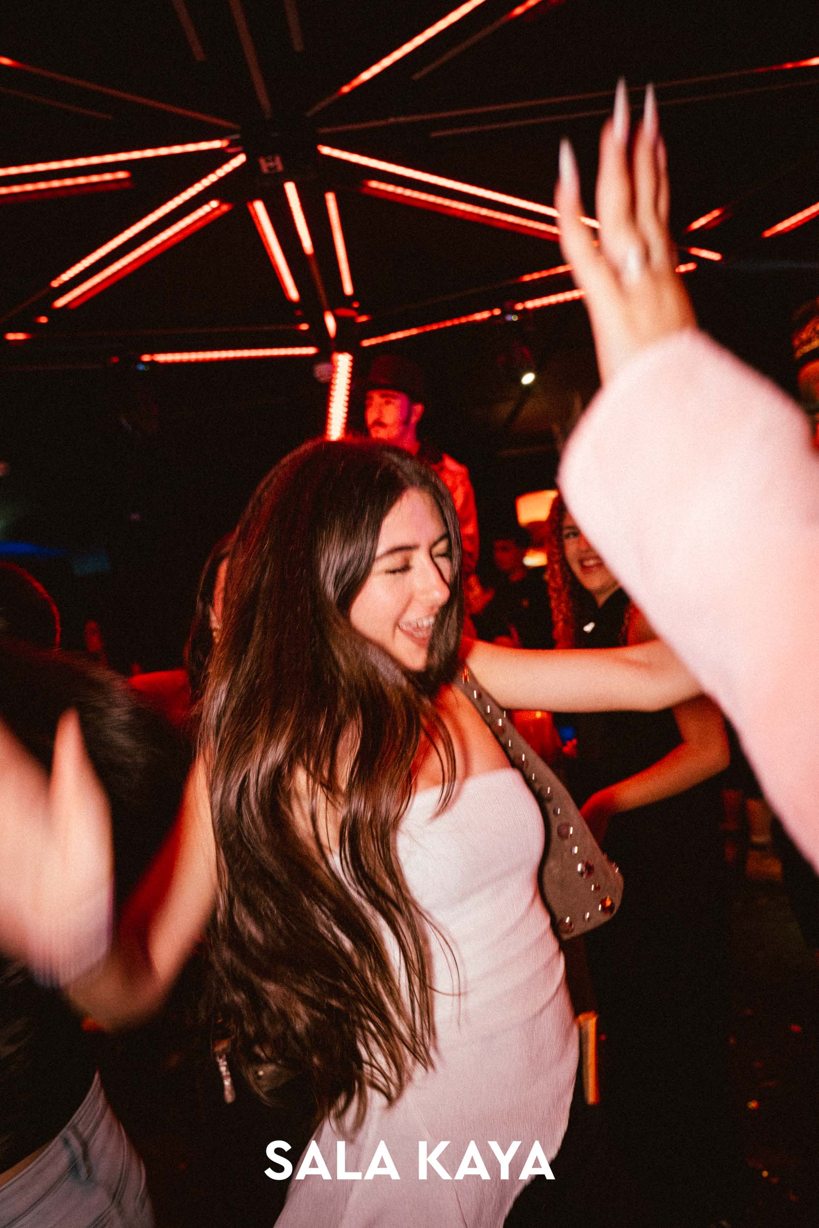 foto de público de LA NO FIESTA DE ANIVERSARIO