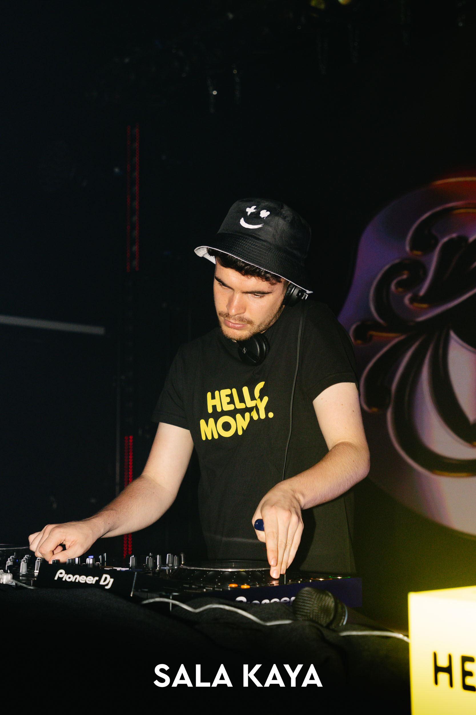 foto de público de FEVER MONDAY