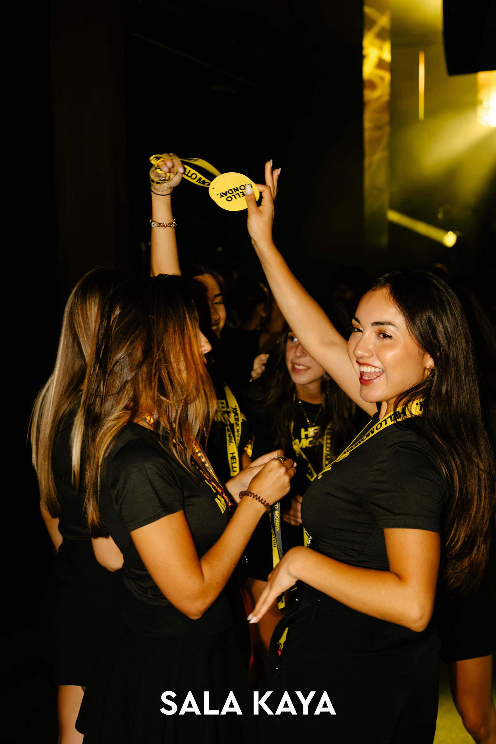 foto de público de FEVER MONDAY