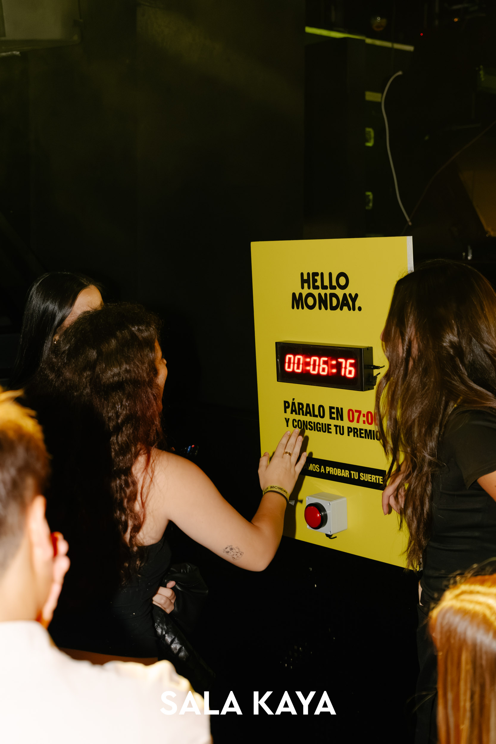 foto de público de FEVER MONDAY