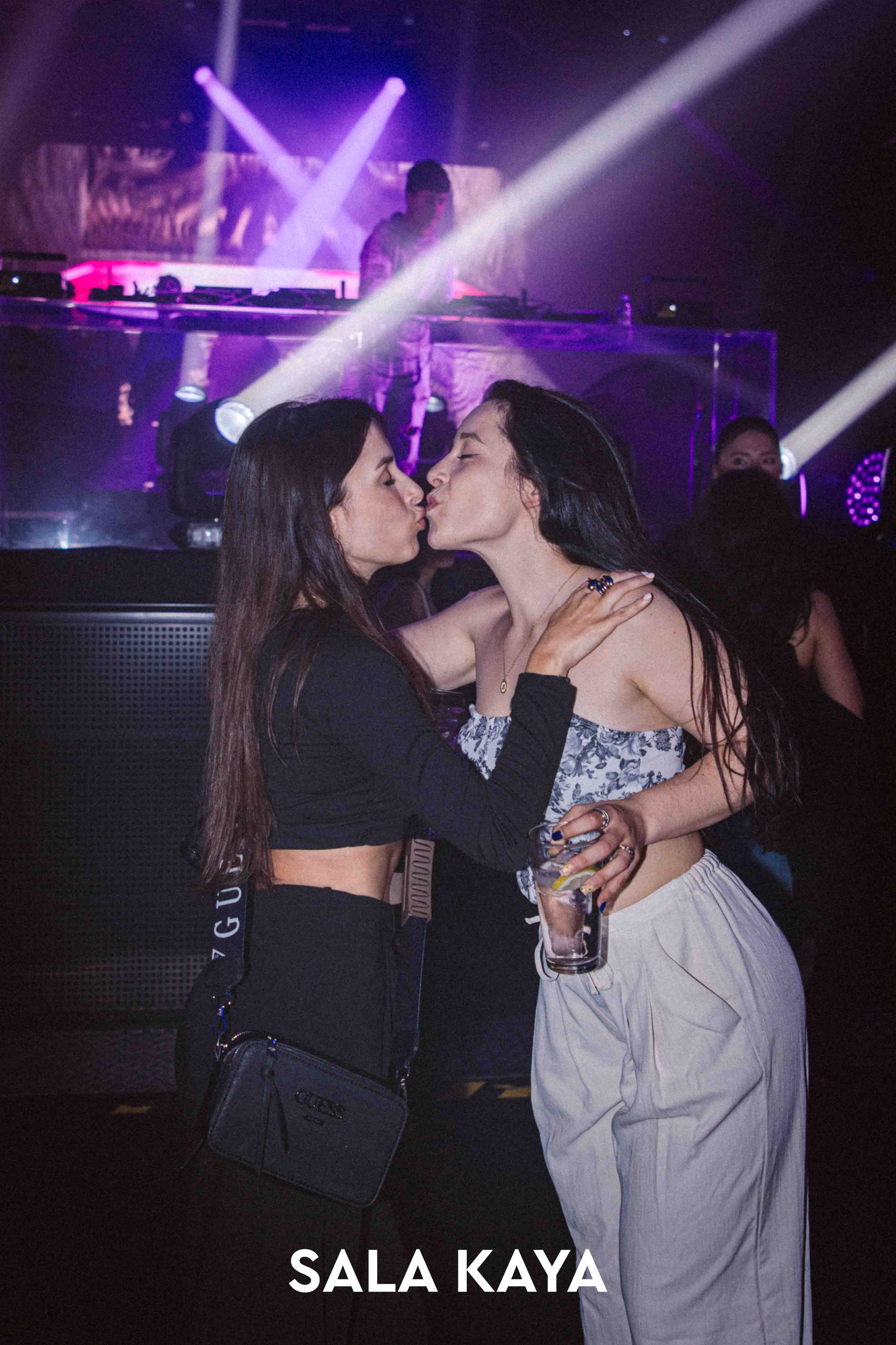 foto de público de LA PERLA