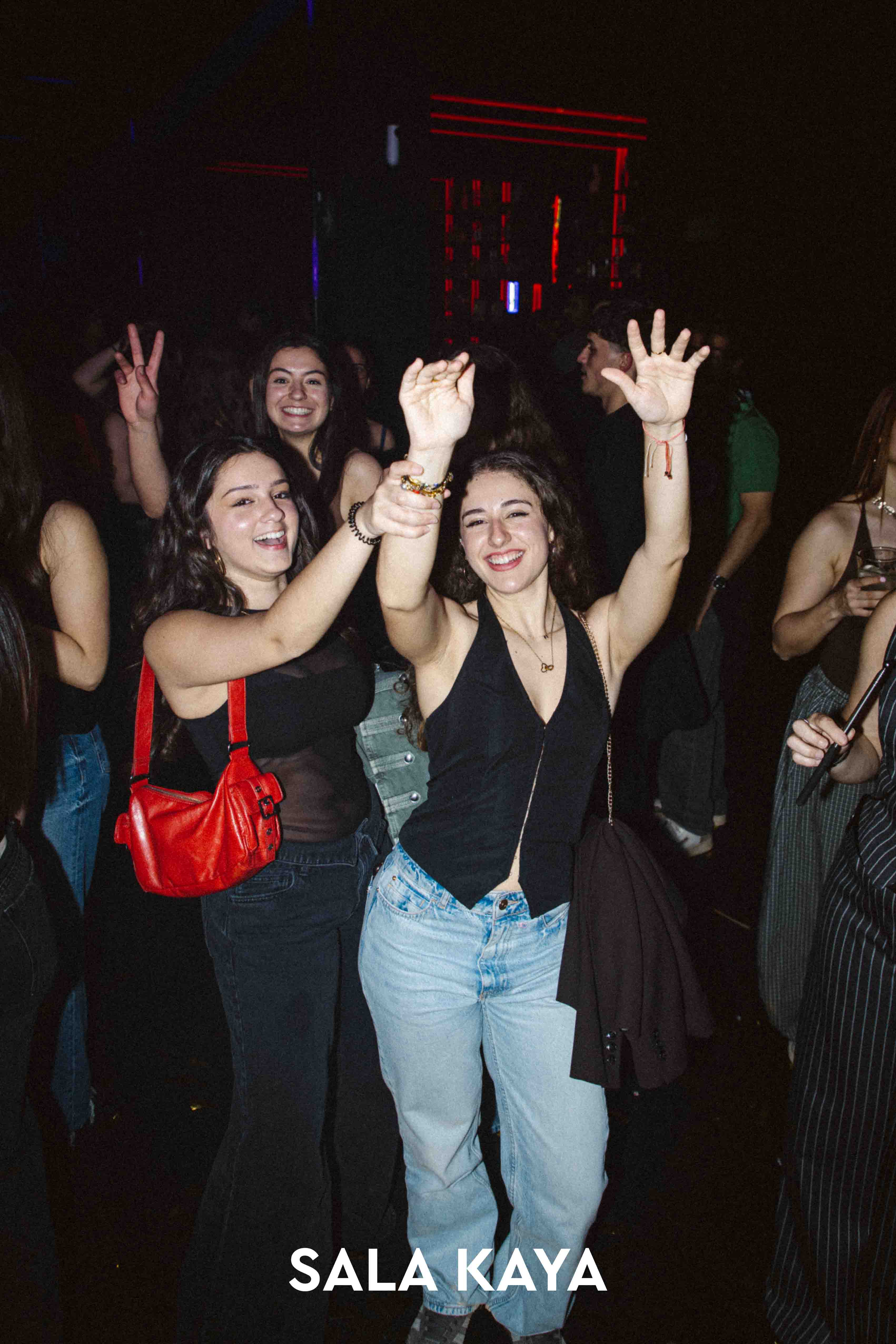 foto de público de LA NO FIESTA
