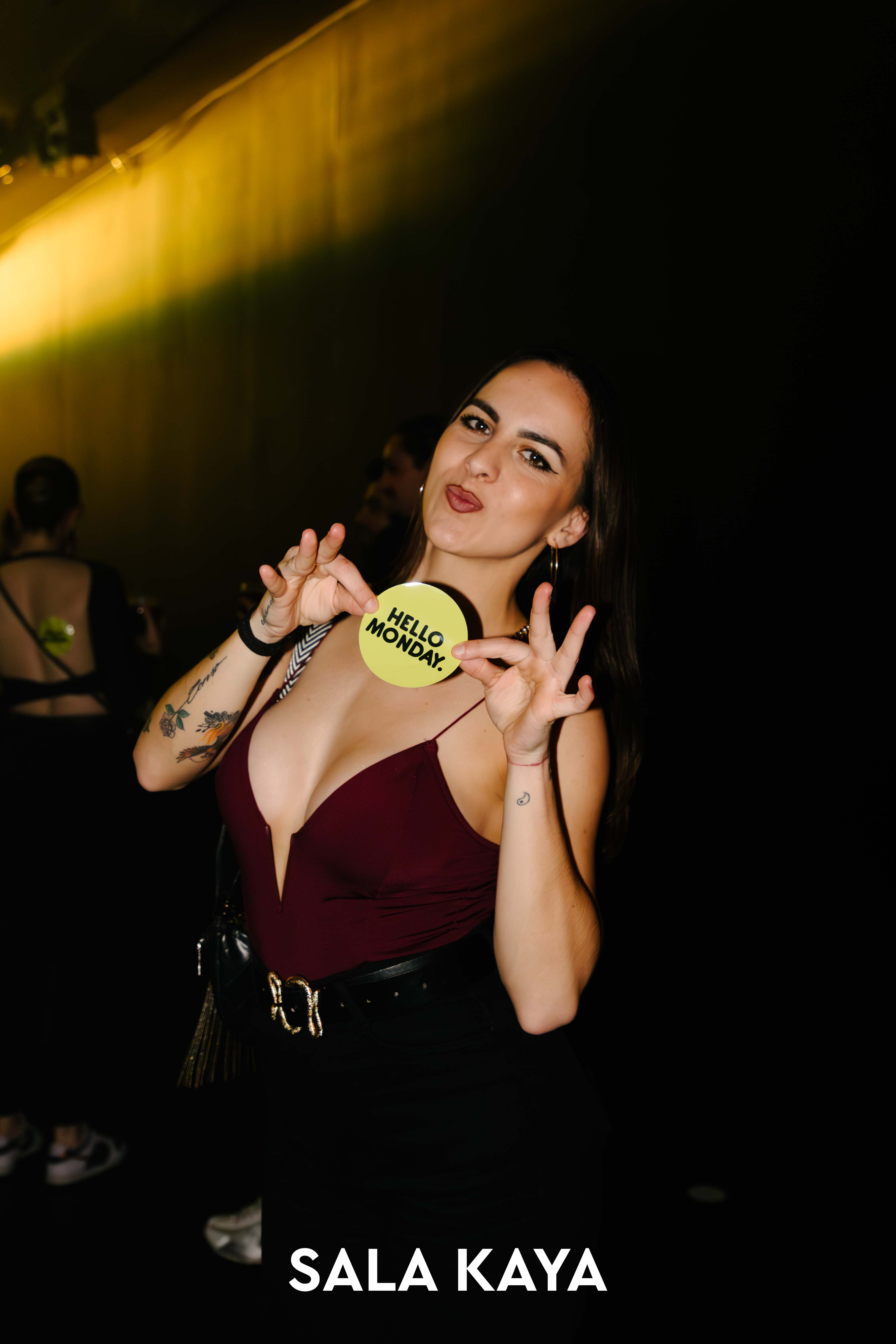 foto de público de HELLO MONDAY