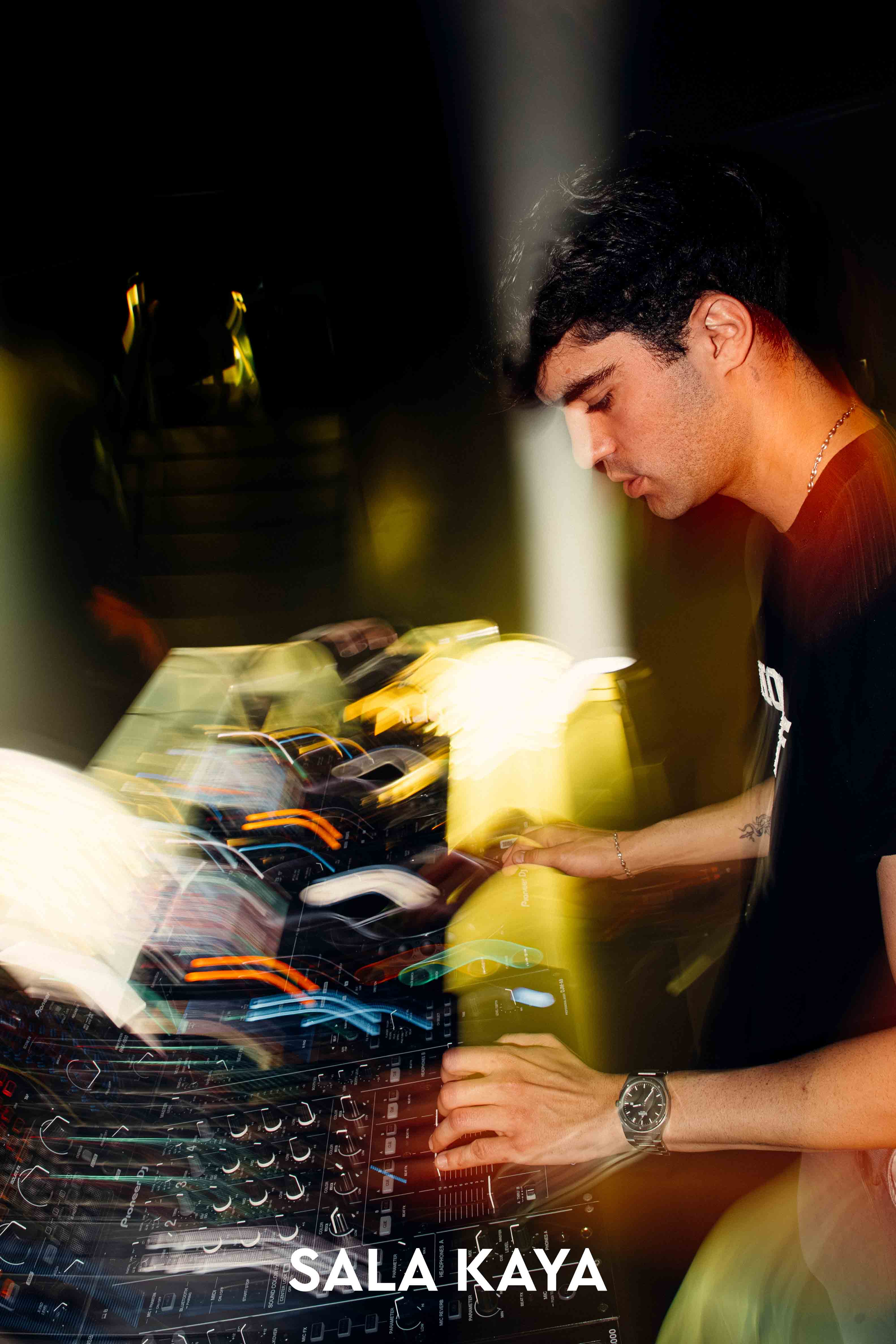 foto de público de HELLO MONDAY