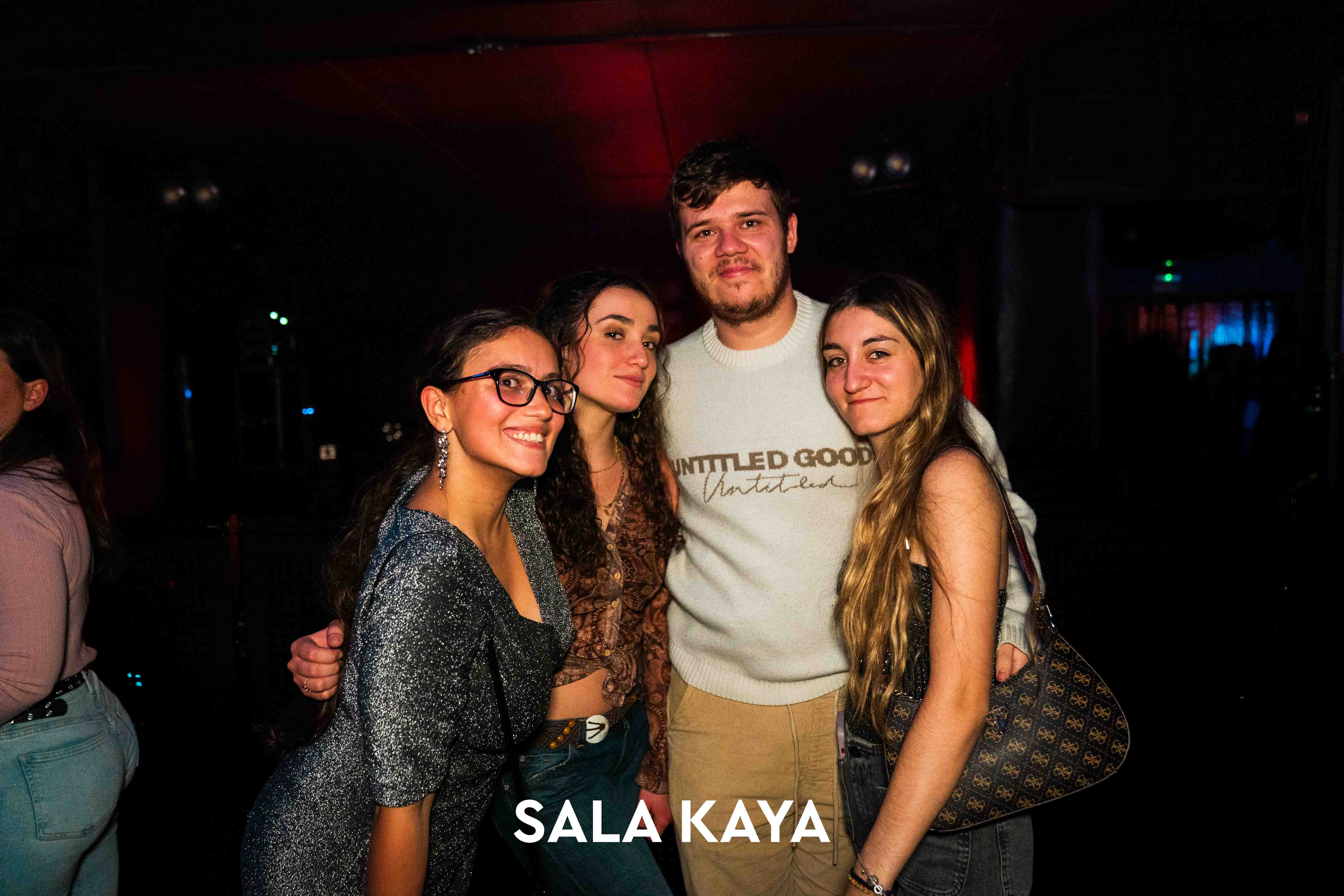 foto de público de HENRY MENDEZ