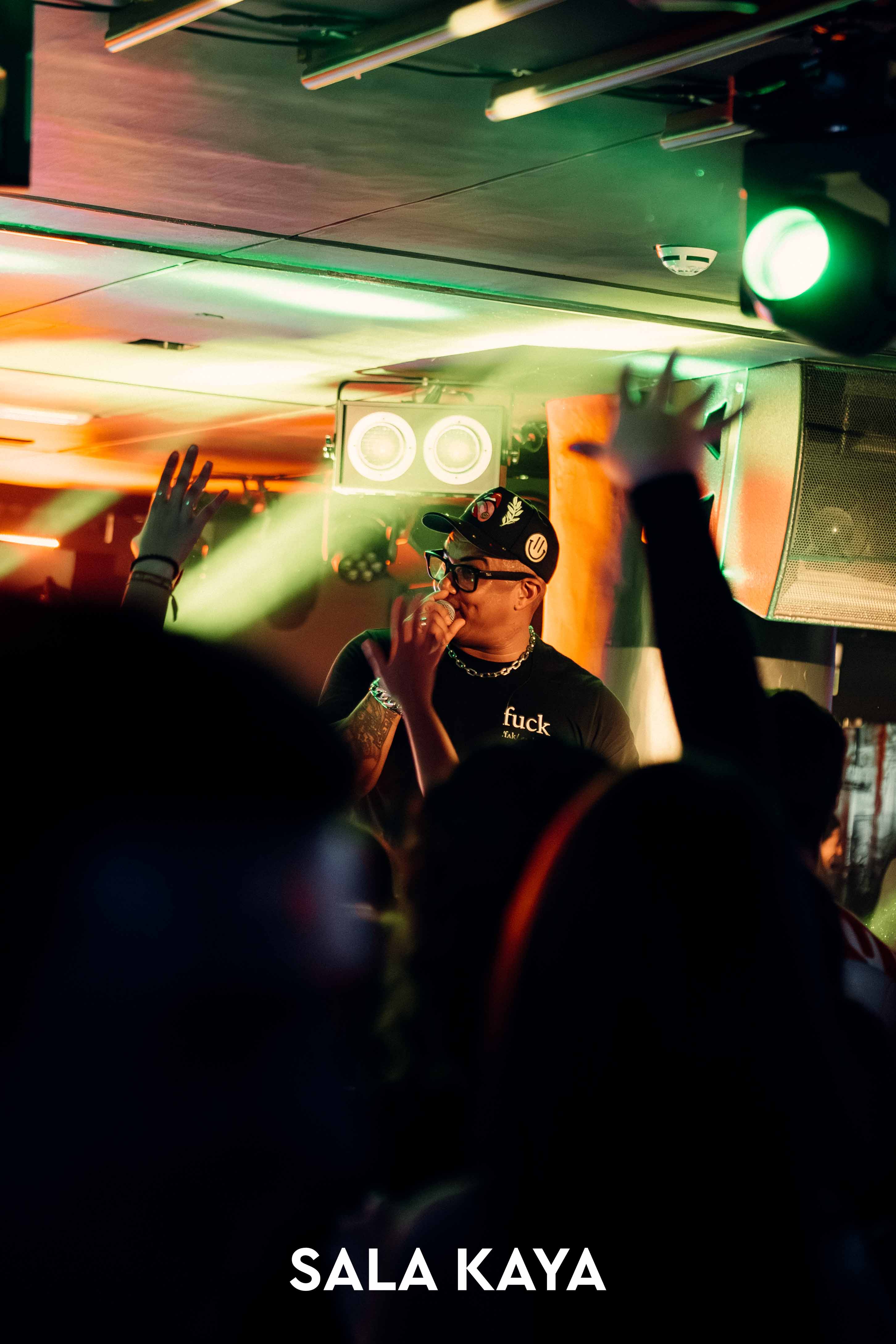 foto de público de HENRY MENDEZ