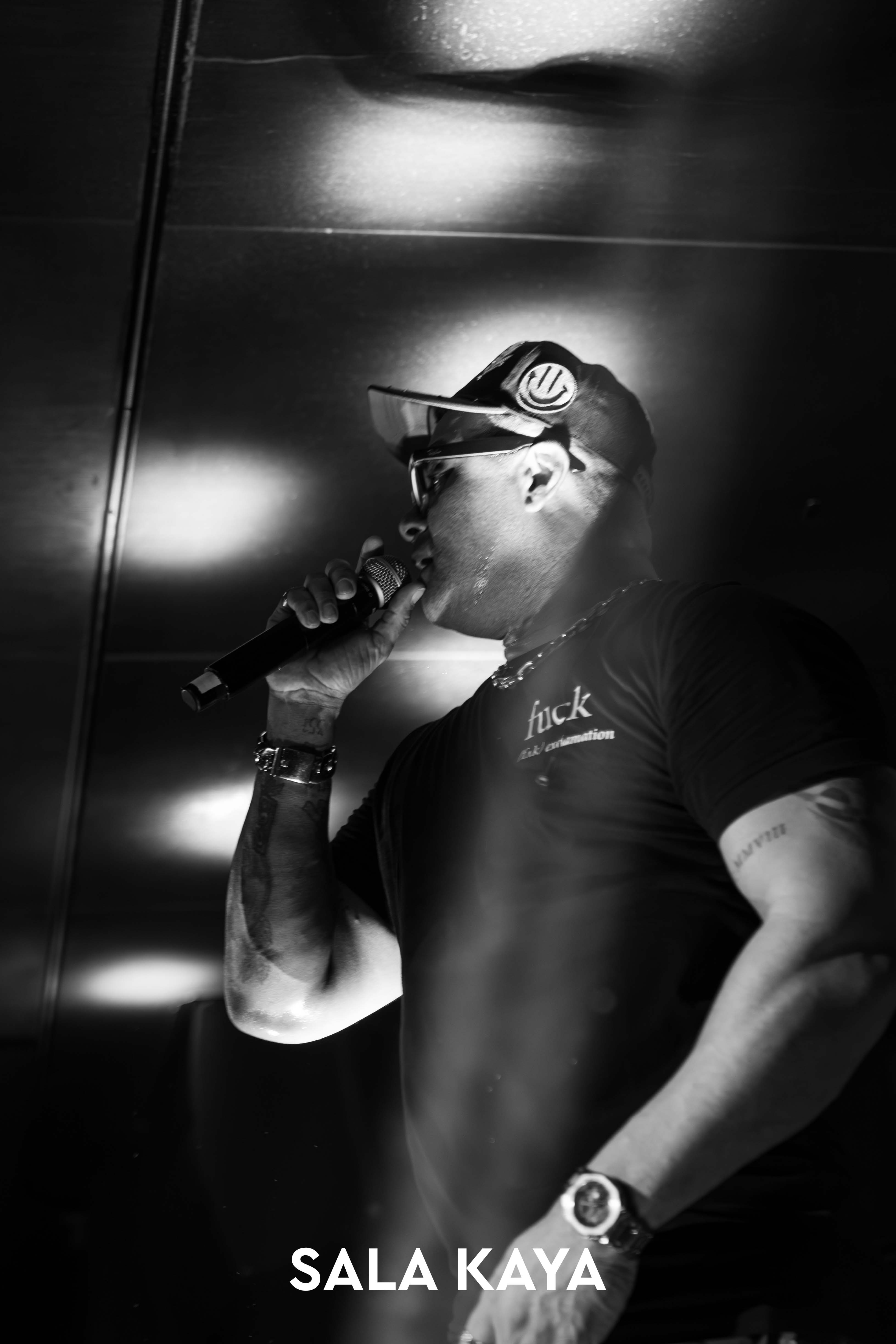 foto de público de HENRY MENDEZ