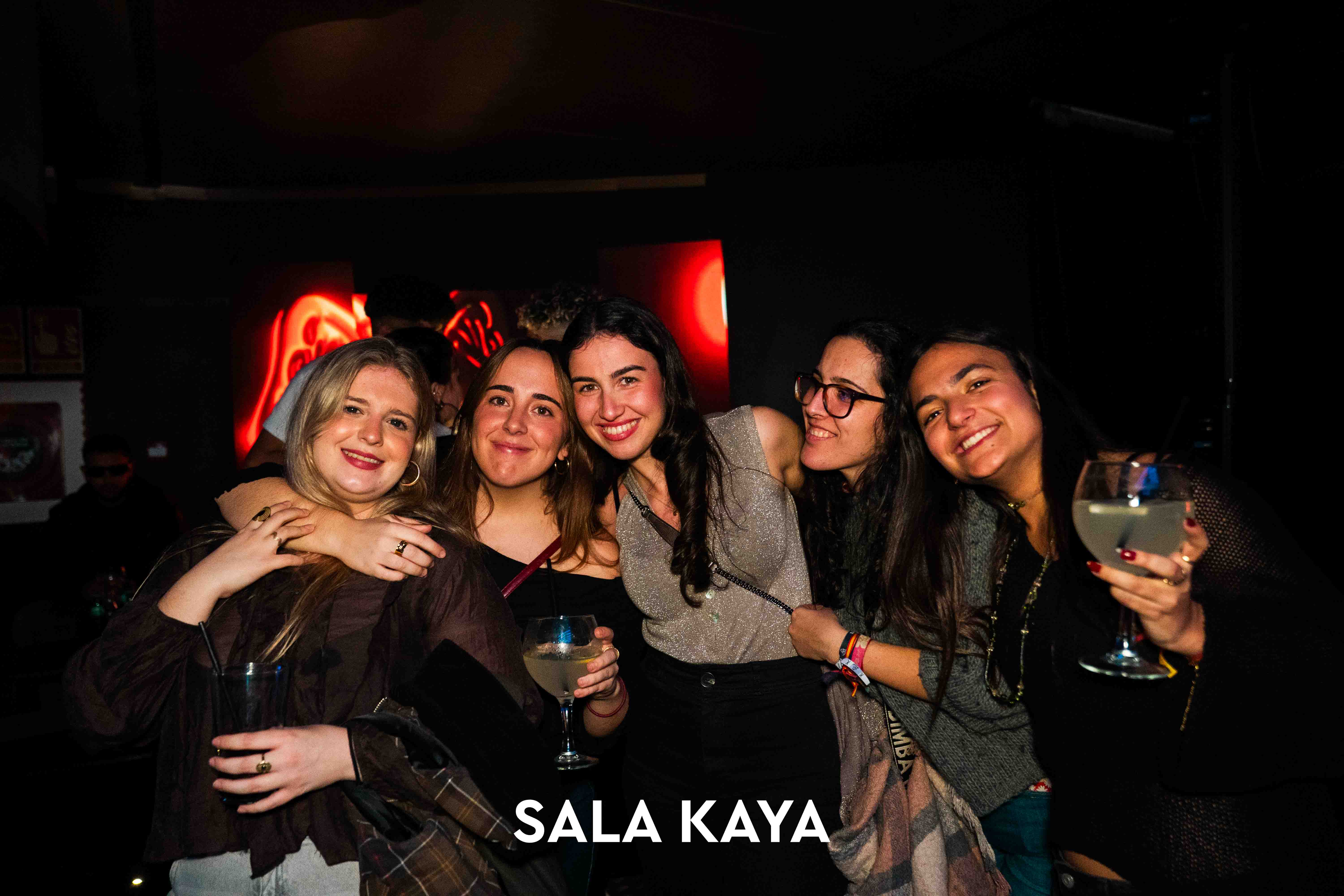 foto de público de HENRY MENDEZ