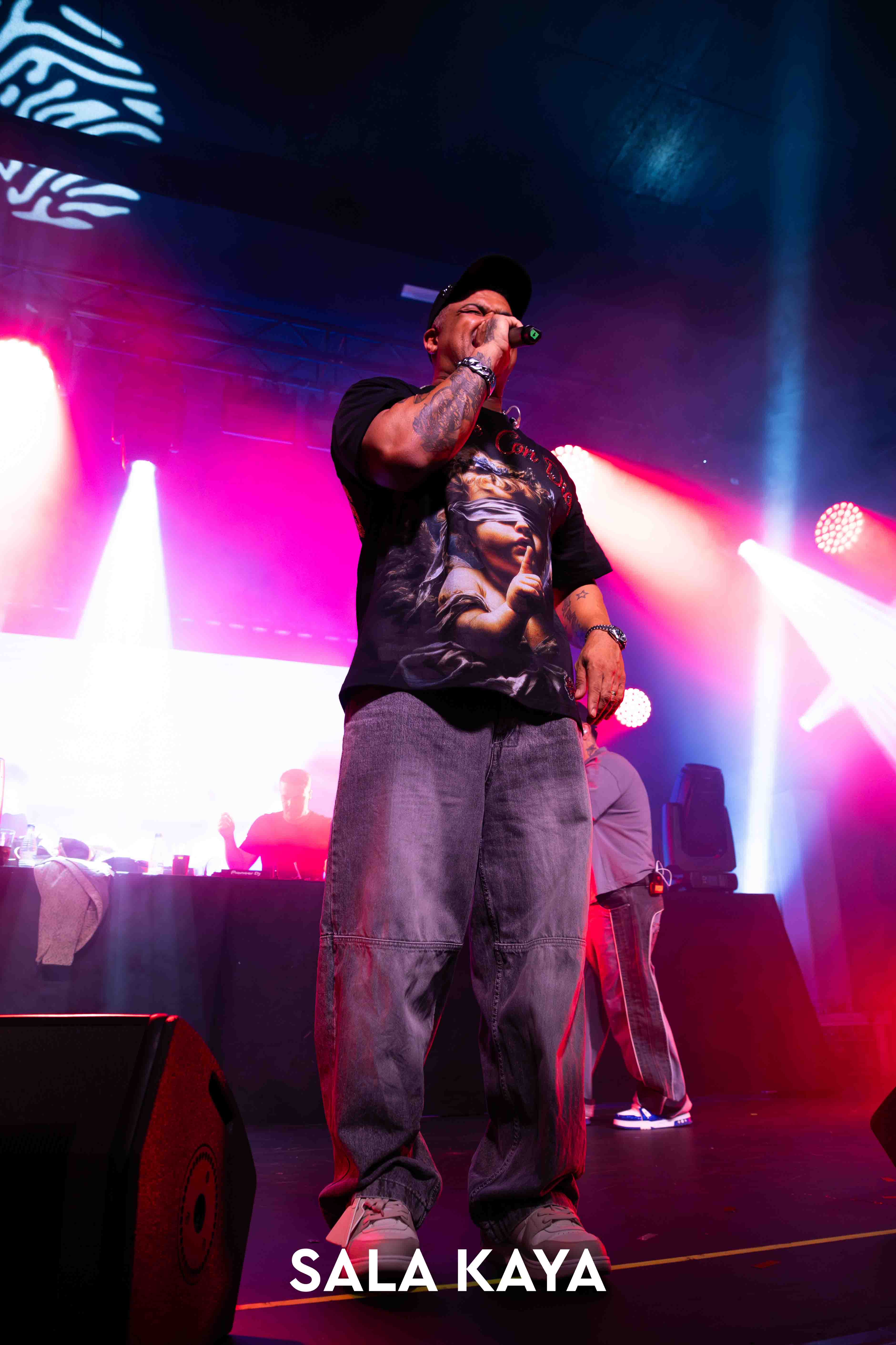 foto de público de HENRY MENDEZ