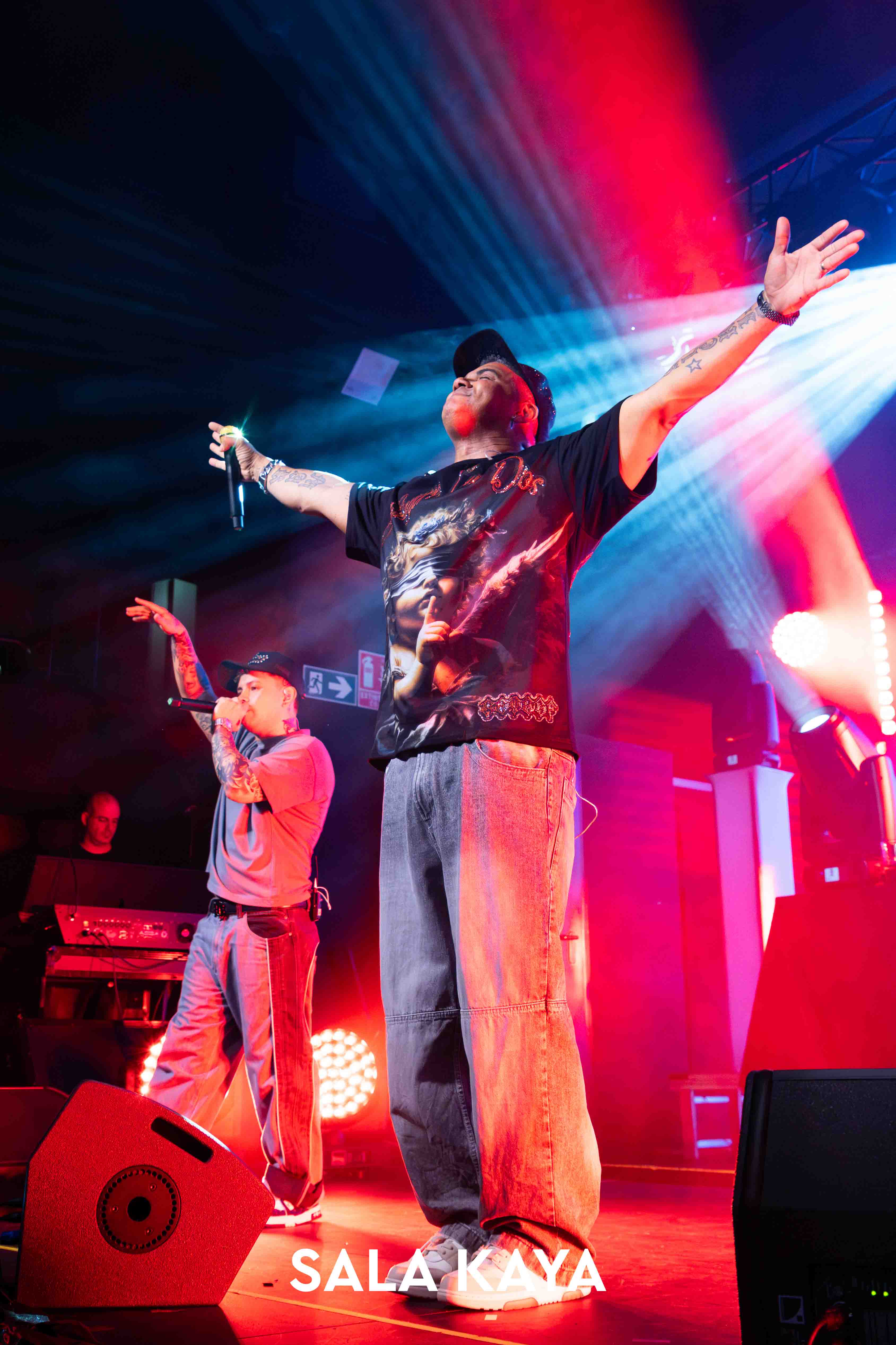 foto de público de HENRY MENDEZ