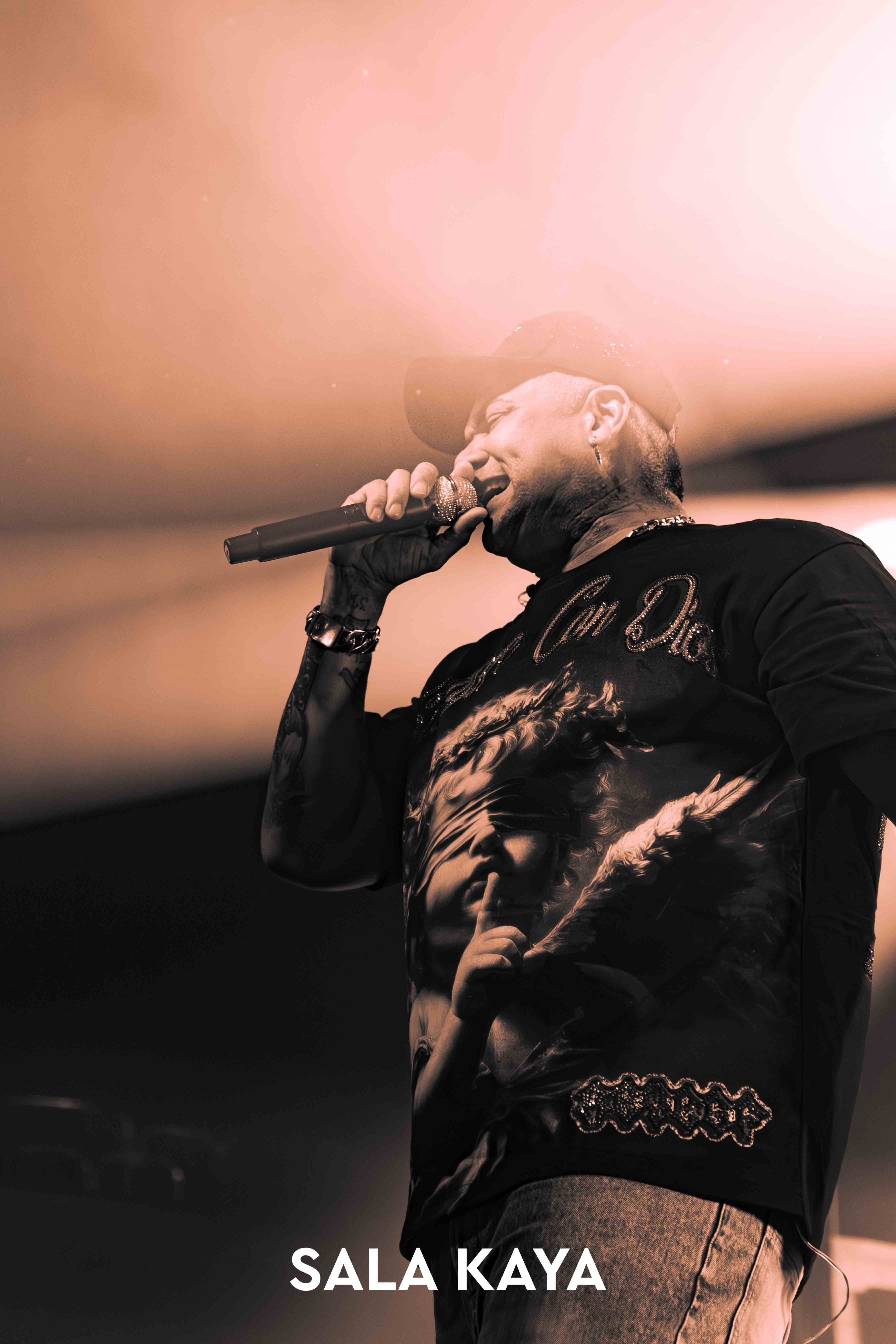 foto de público de HENRY MENDEZ