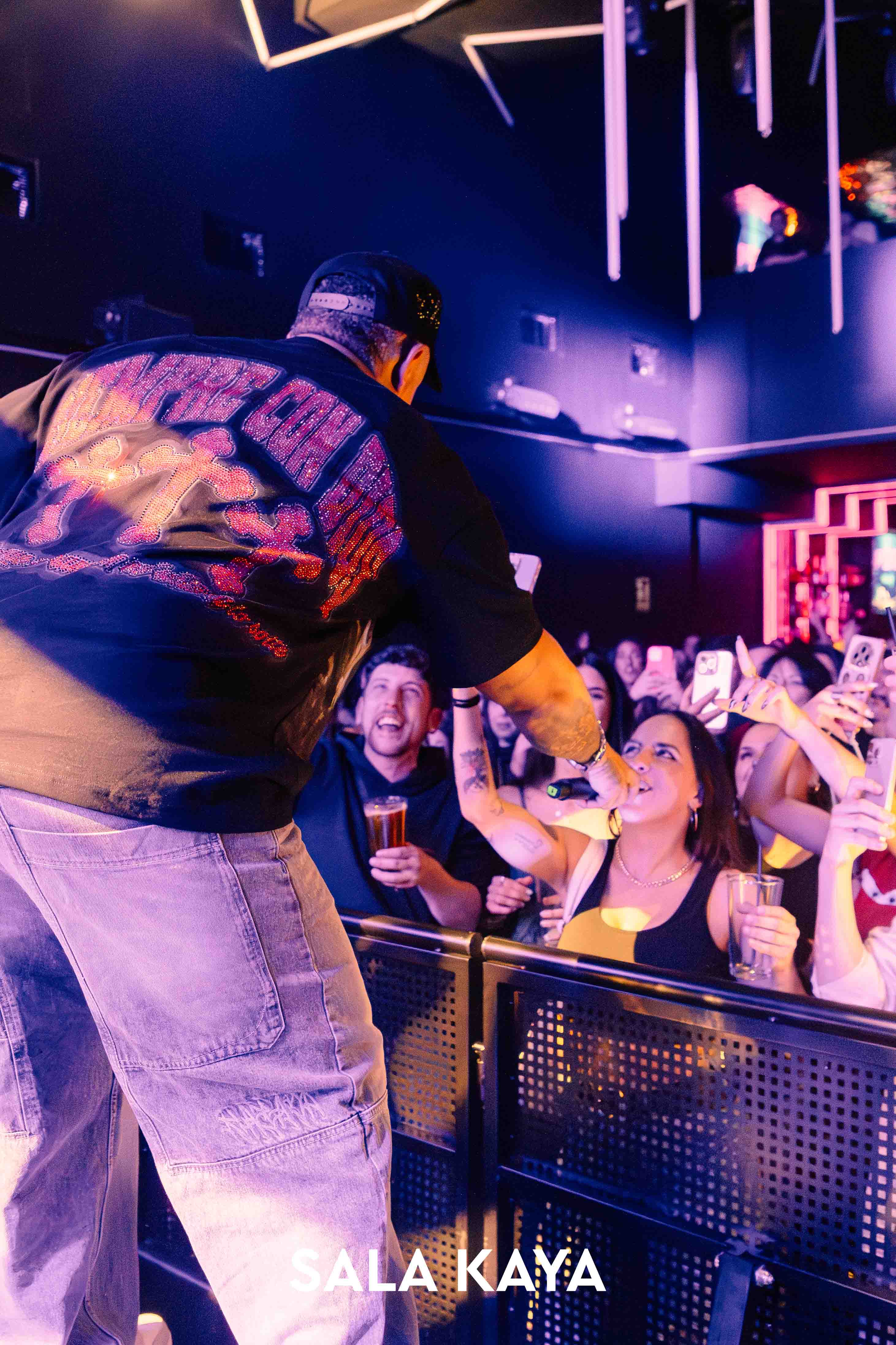 foto de público de HENRY MENDEZ