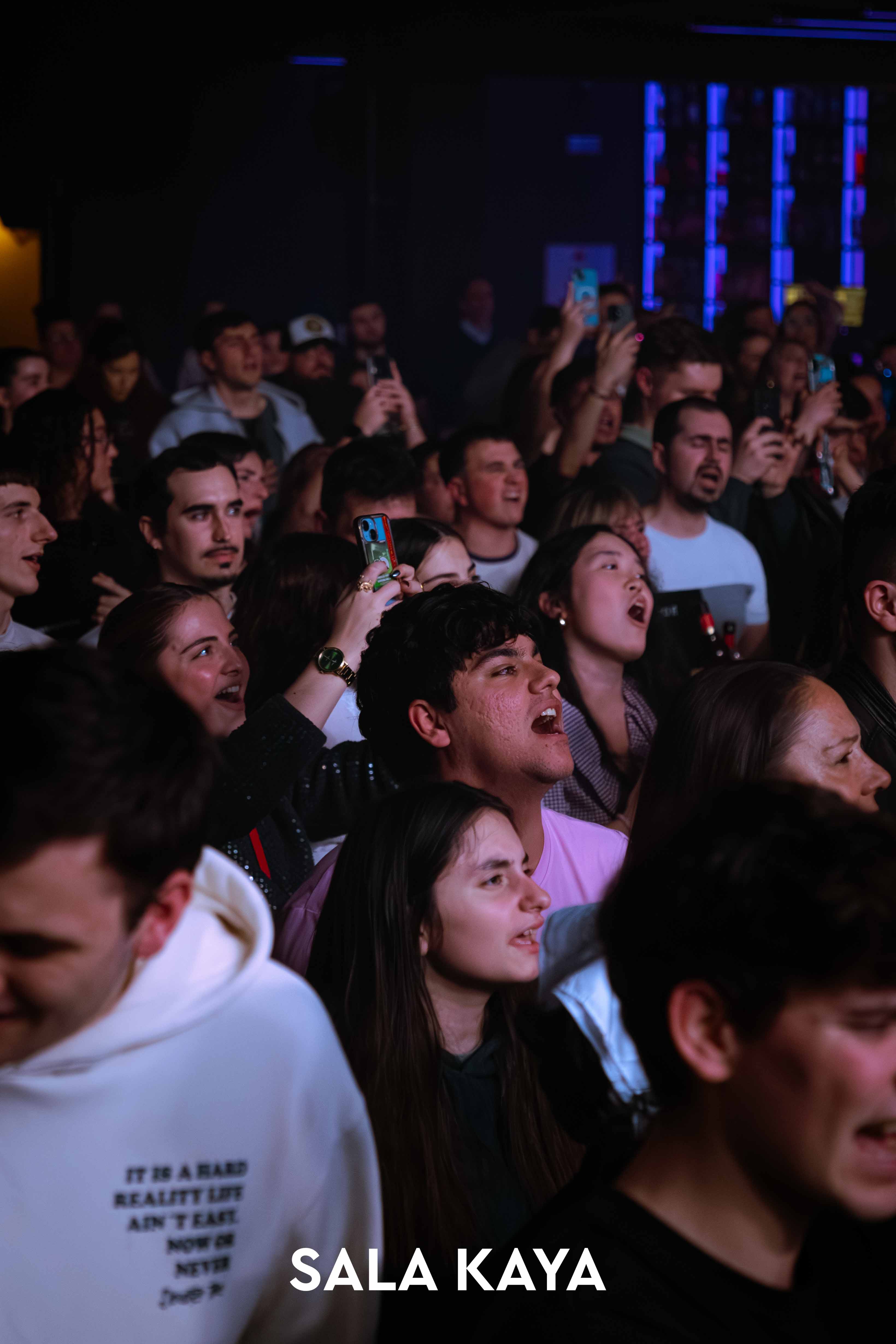 foto de público de HENS