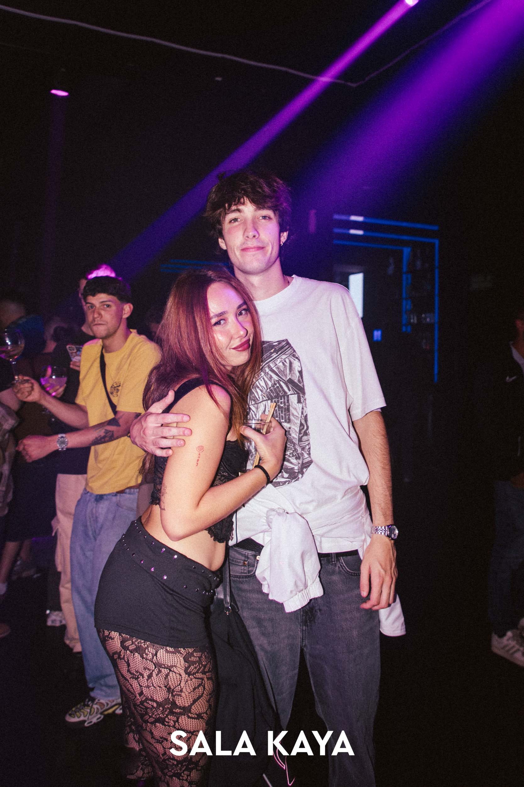 foto de público de REMEMBER REGGAETON VOL 8