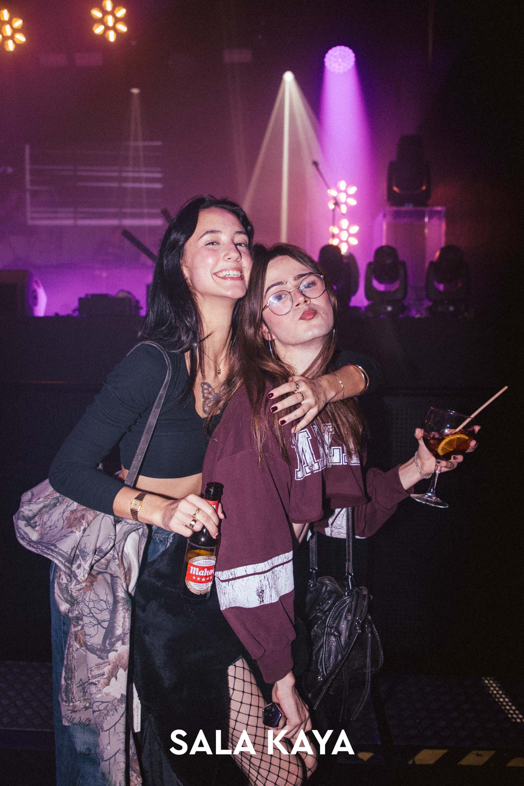 foto de público de REMEMBER REGGAETON VOL 8