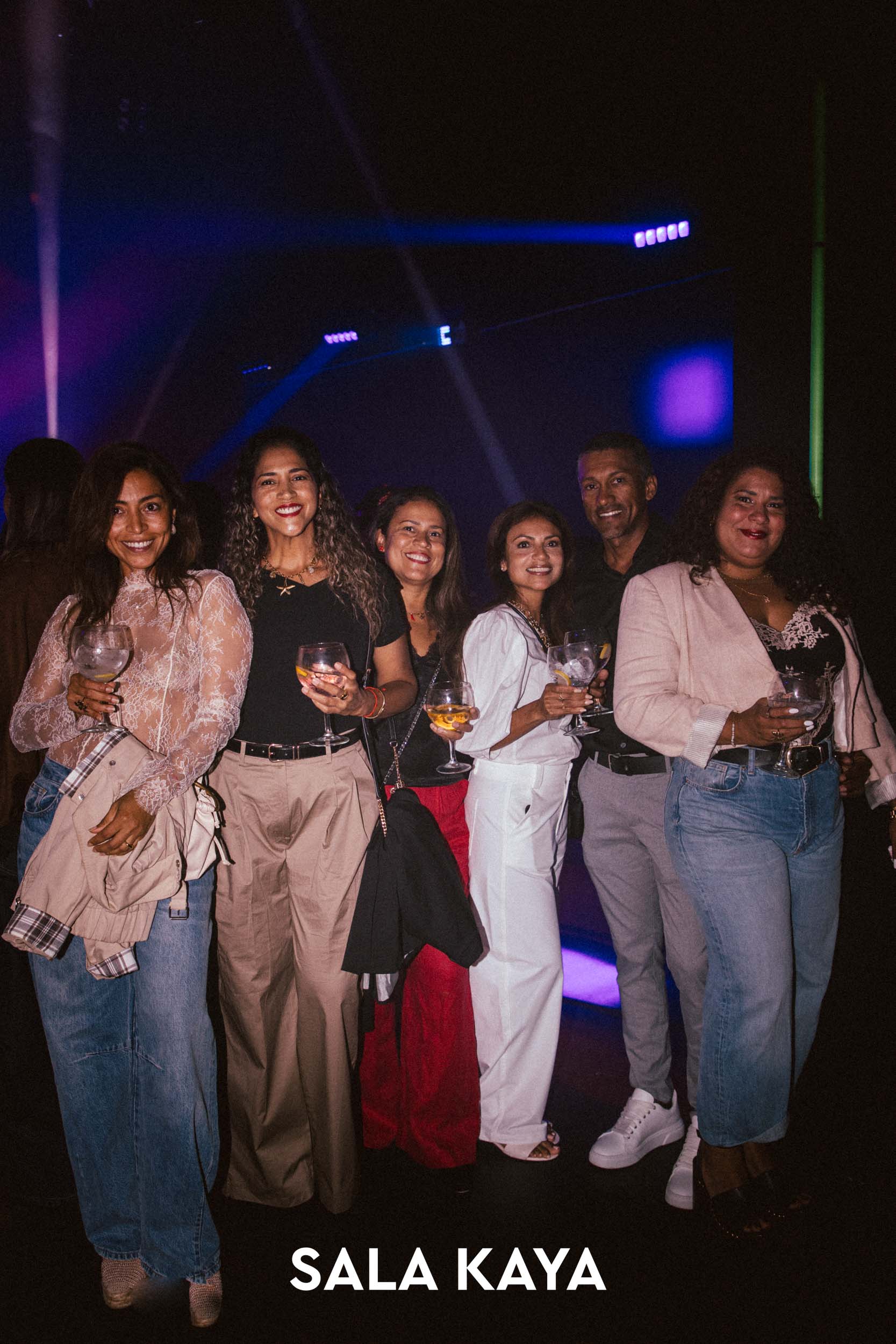 foto de público de REMEMBER REGGAETON VOL 8