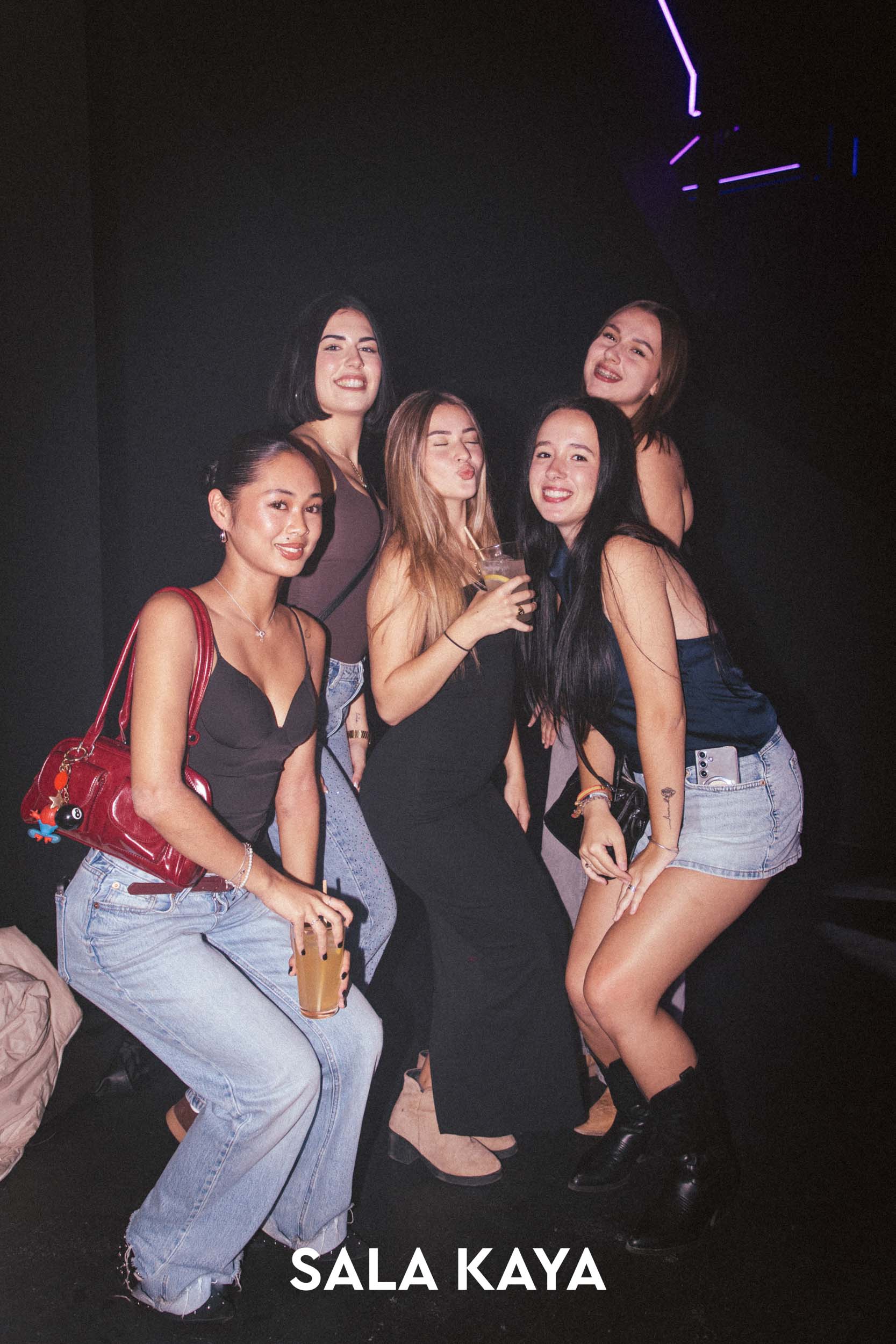 foto de público de REMEMBER REGGAETON VOL 8