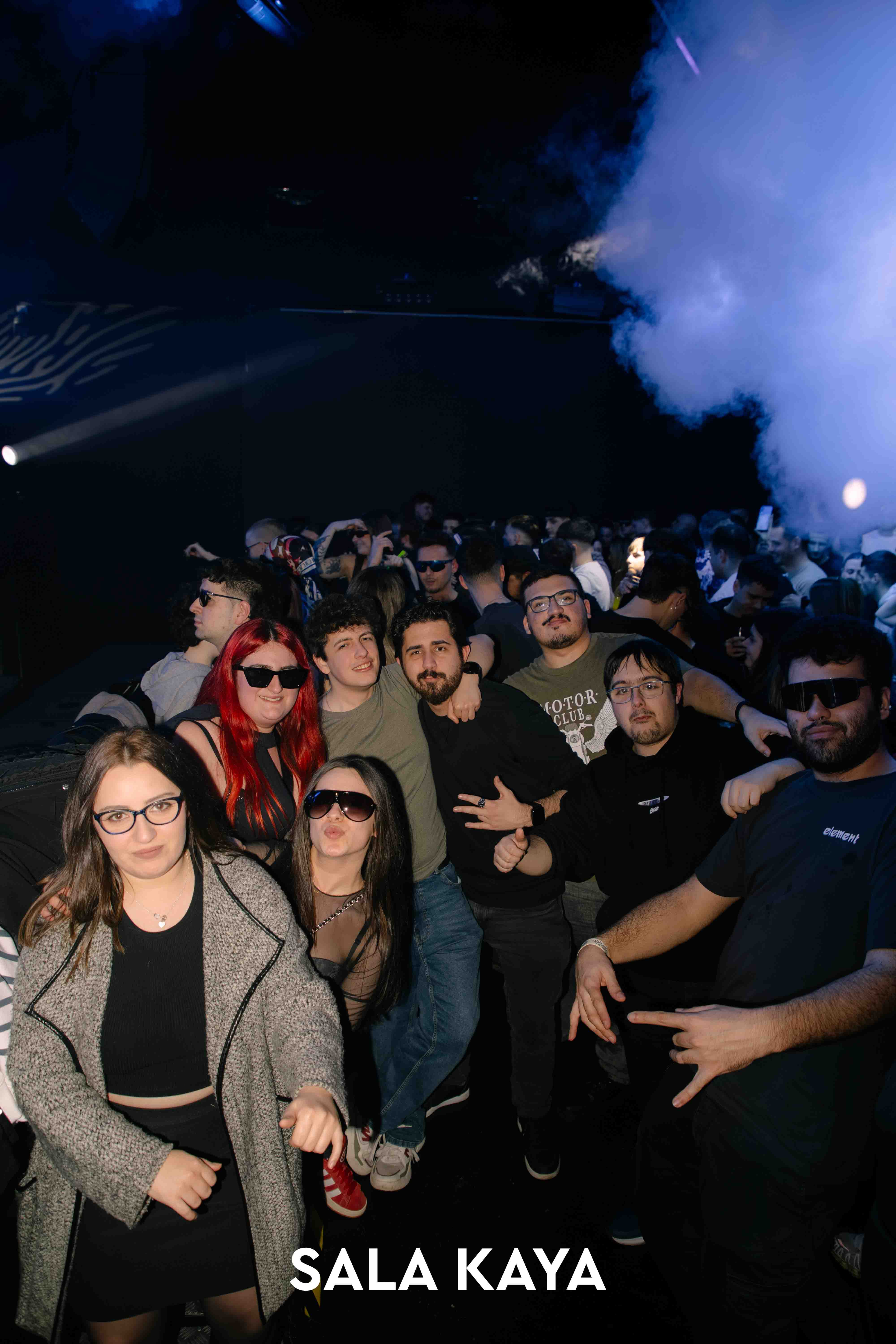 foto de público de KSTYLE Y CARLOS PEREZ