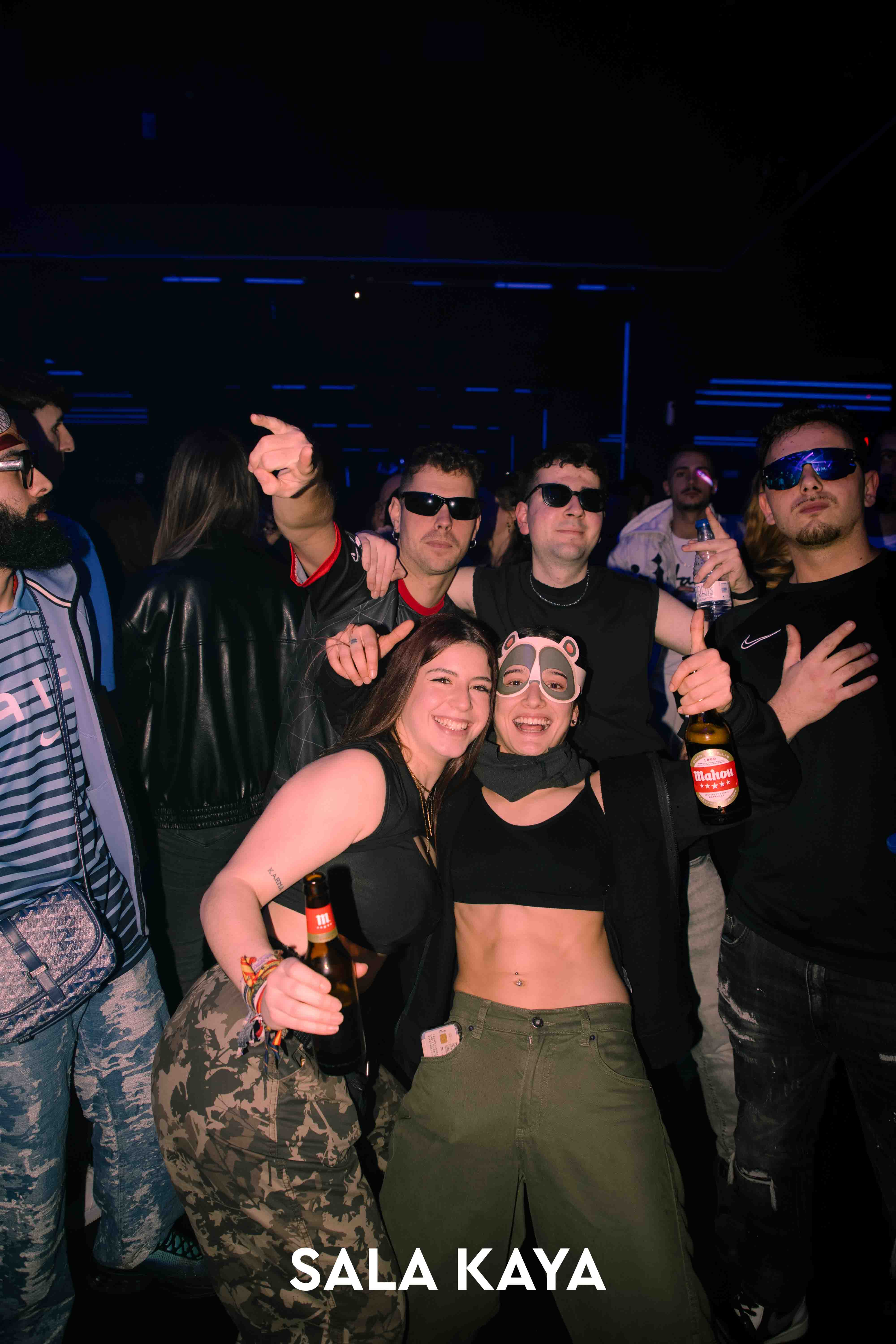 foto de público de KSTYLE Y CARLOS PEREZ