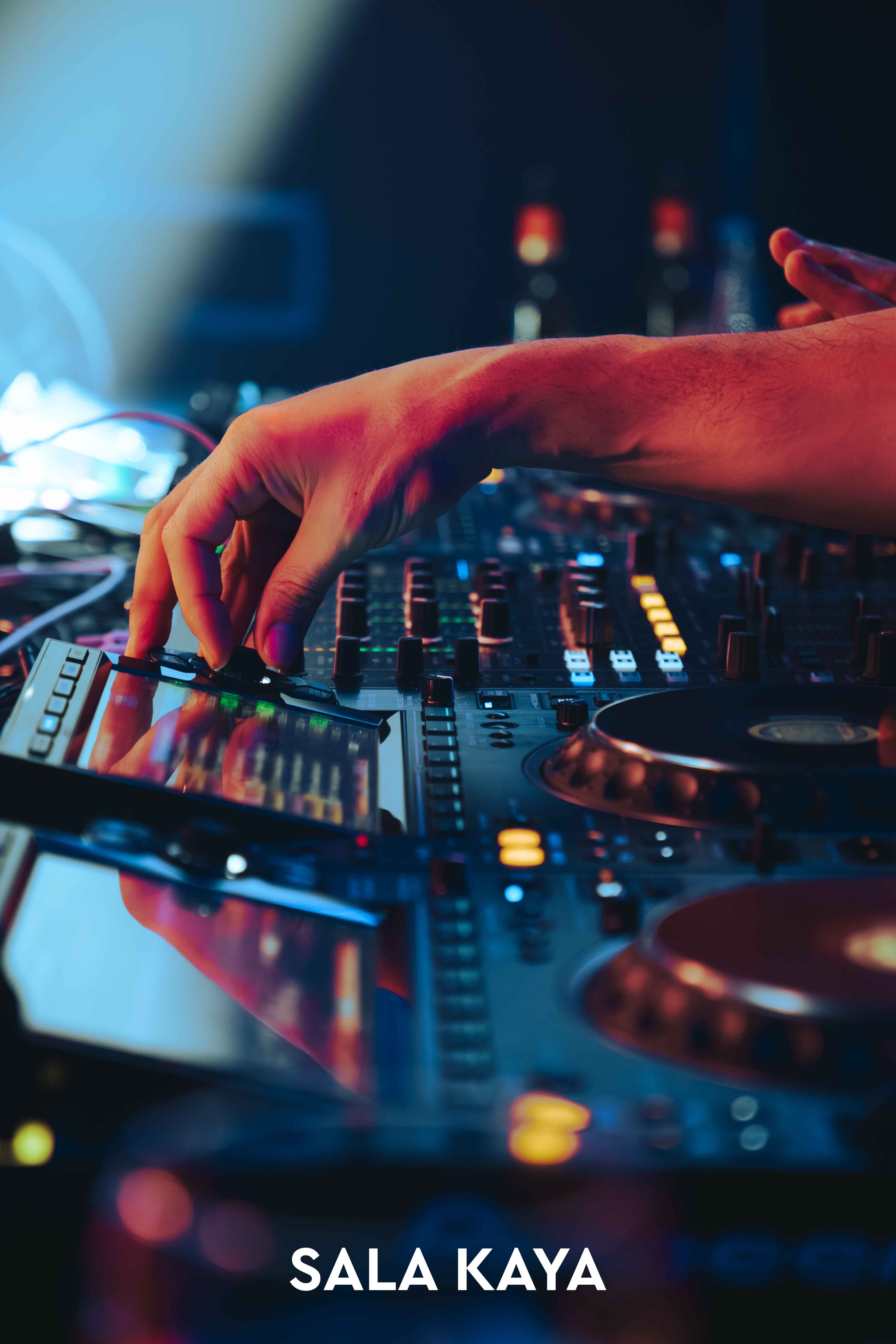 foto de público de KSTYLE Y CARLOS PEREZ