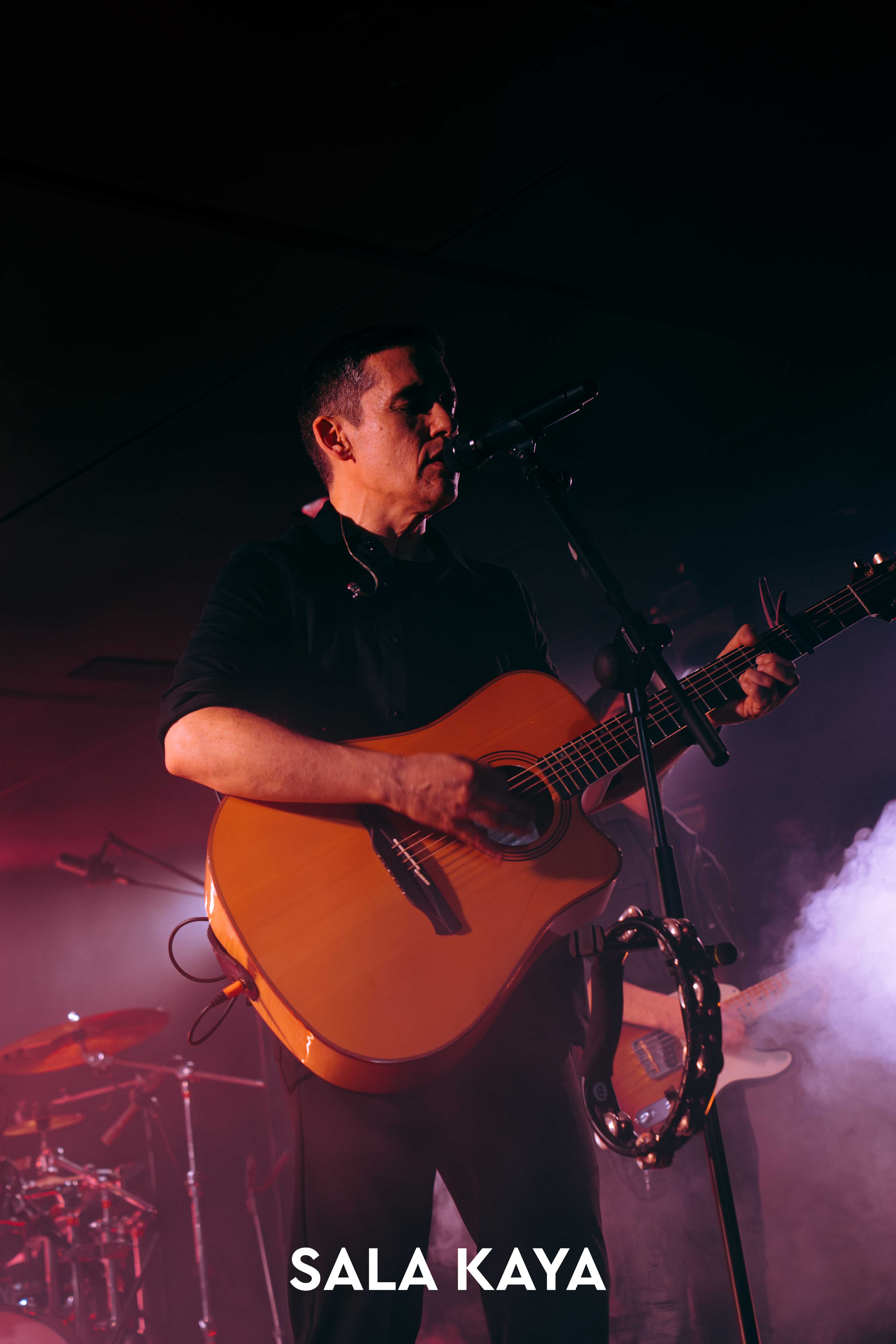 foto de público de MALDITA NEREA