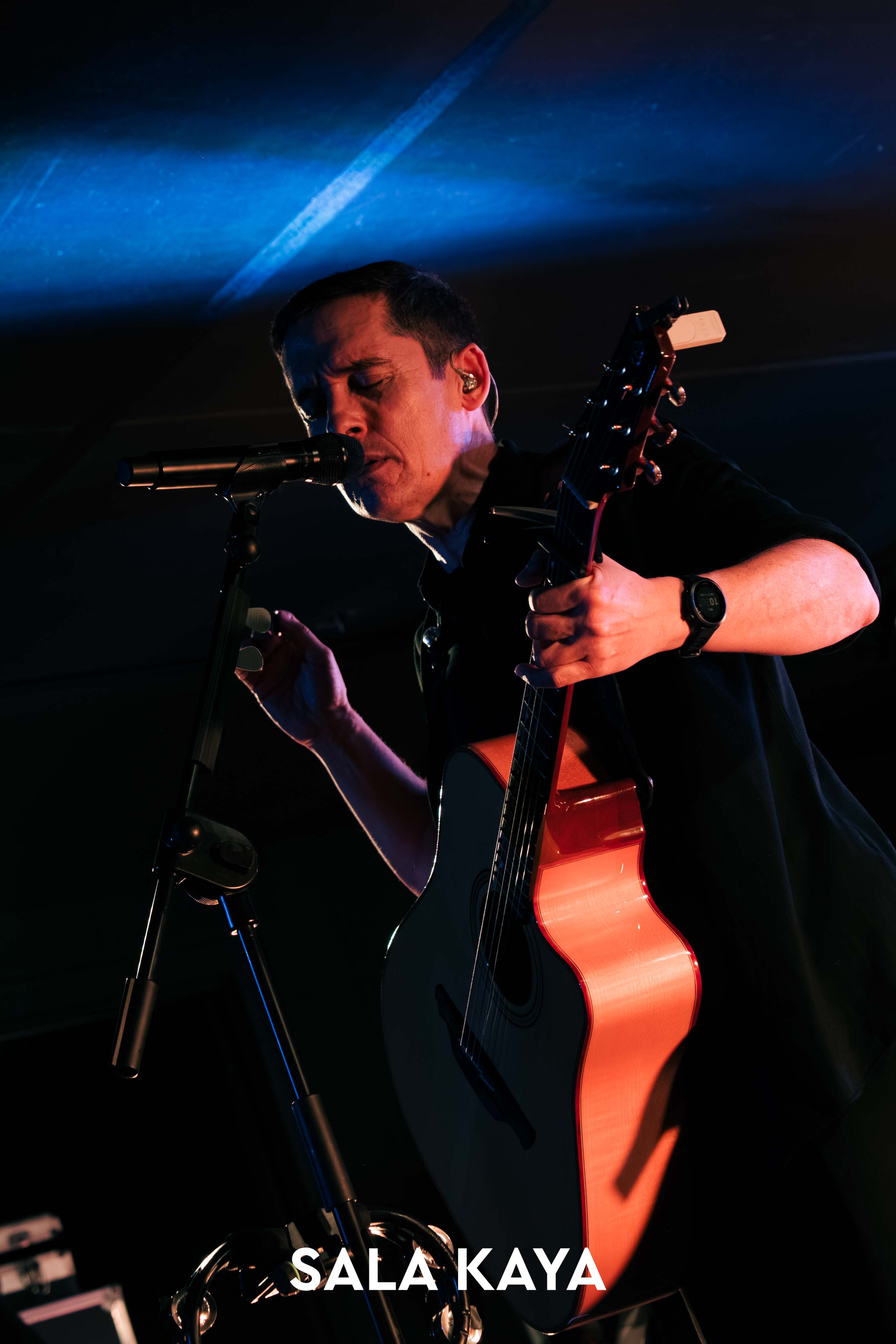 foto de público de MALDITA NEREA