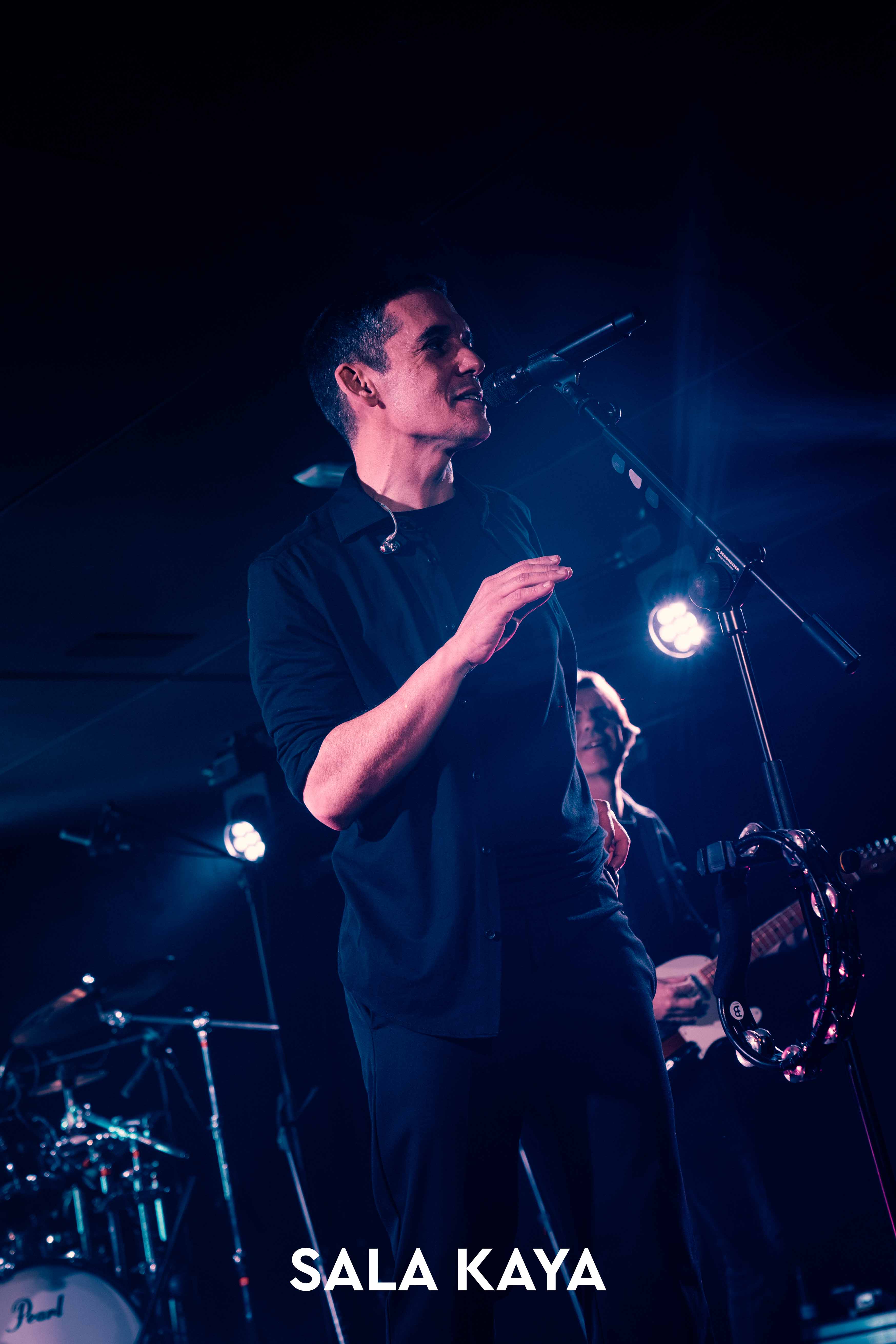 foto de público de MALDITA NEREA