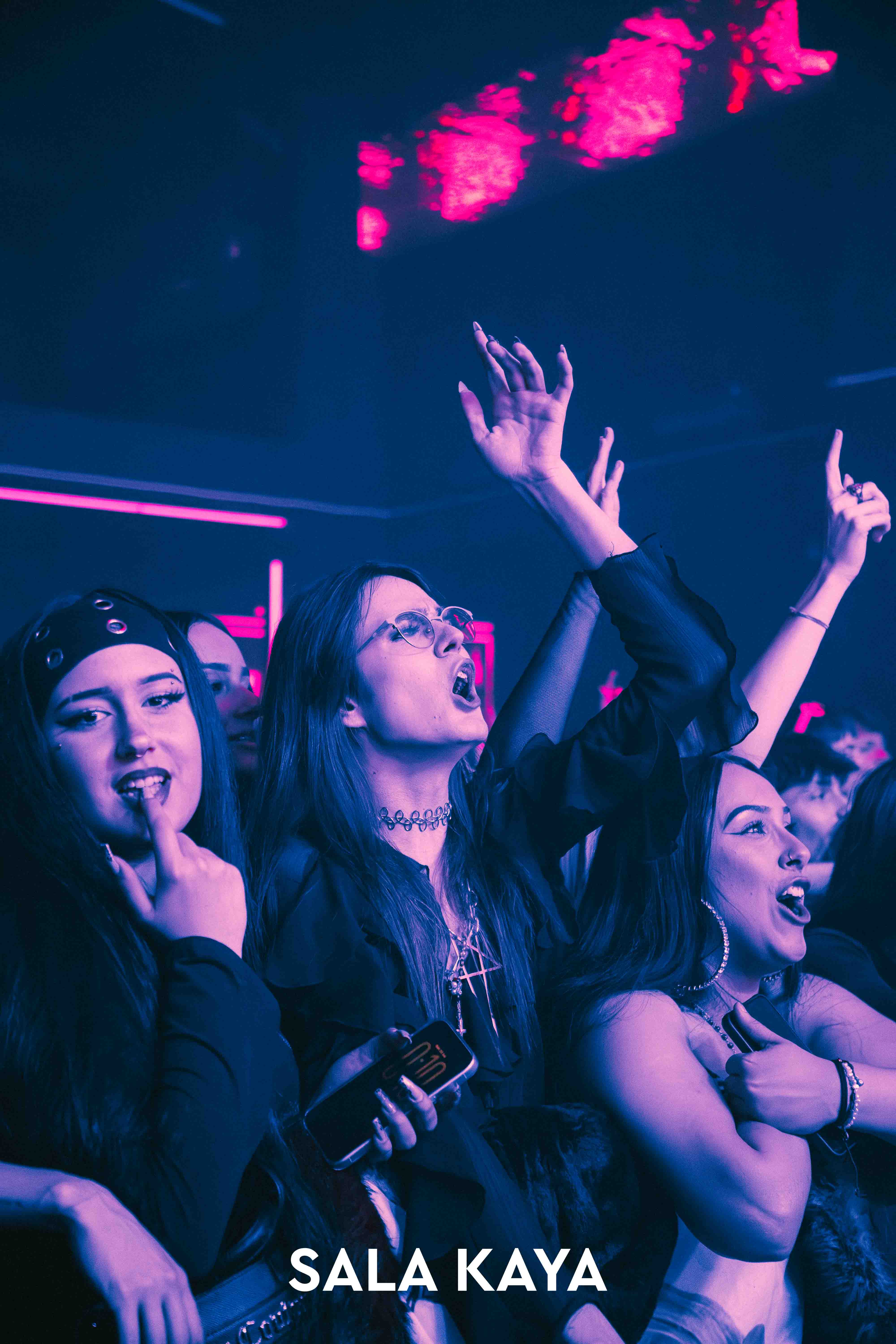 foto de público de METRIKA