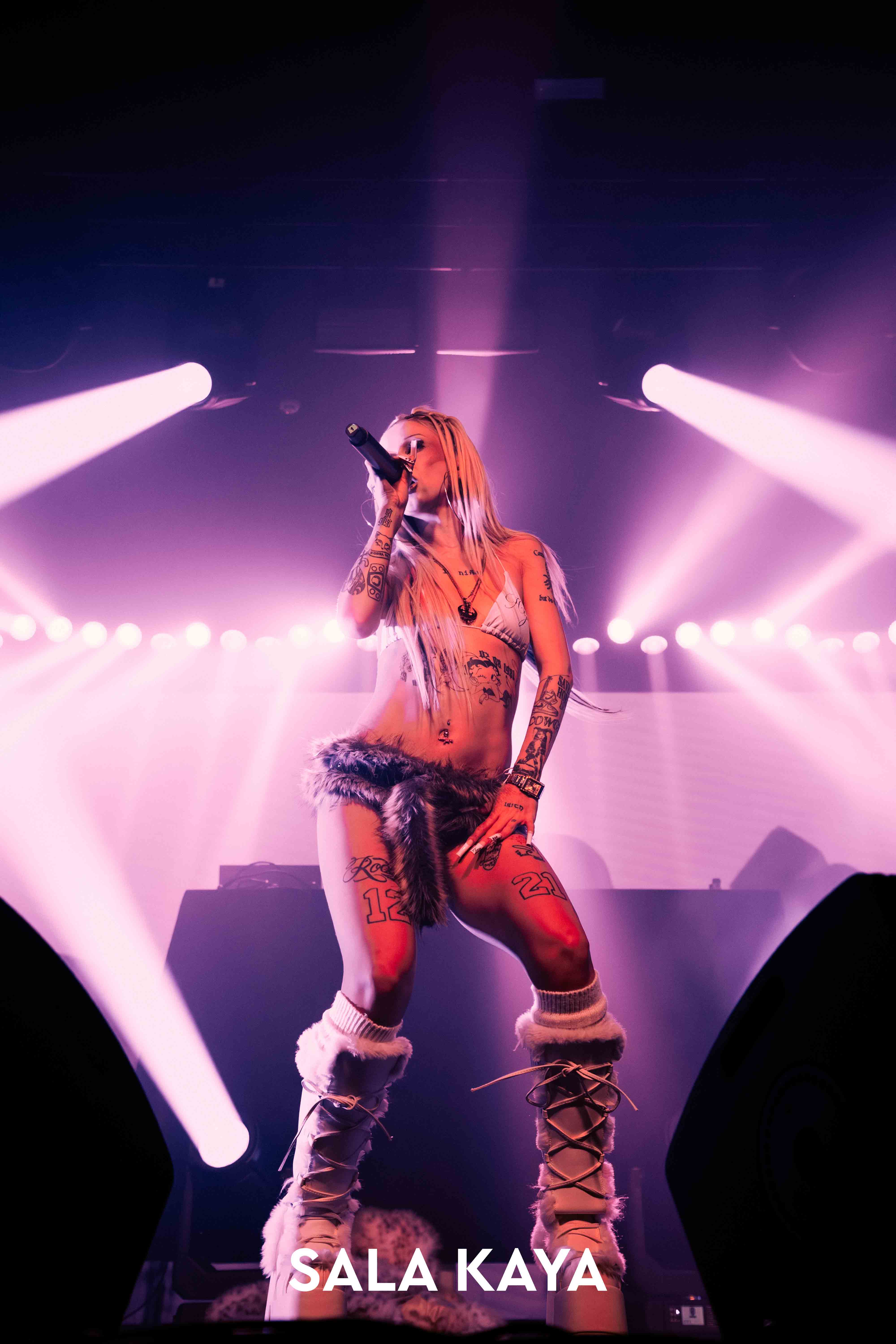 foto de público de METRIKA