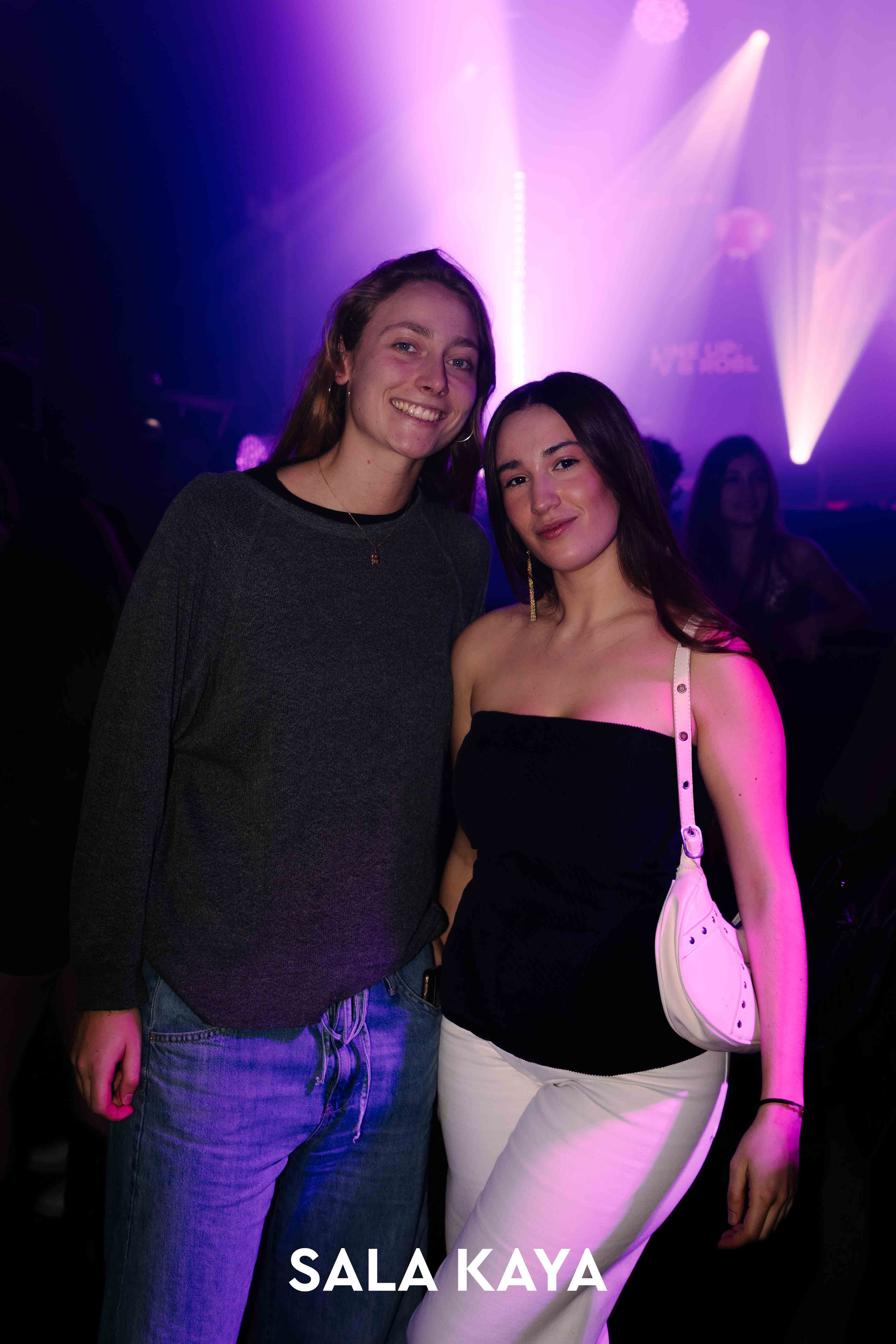 foto de público de METRIKA