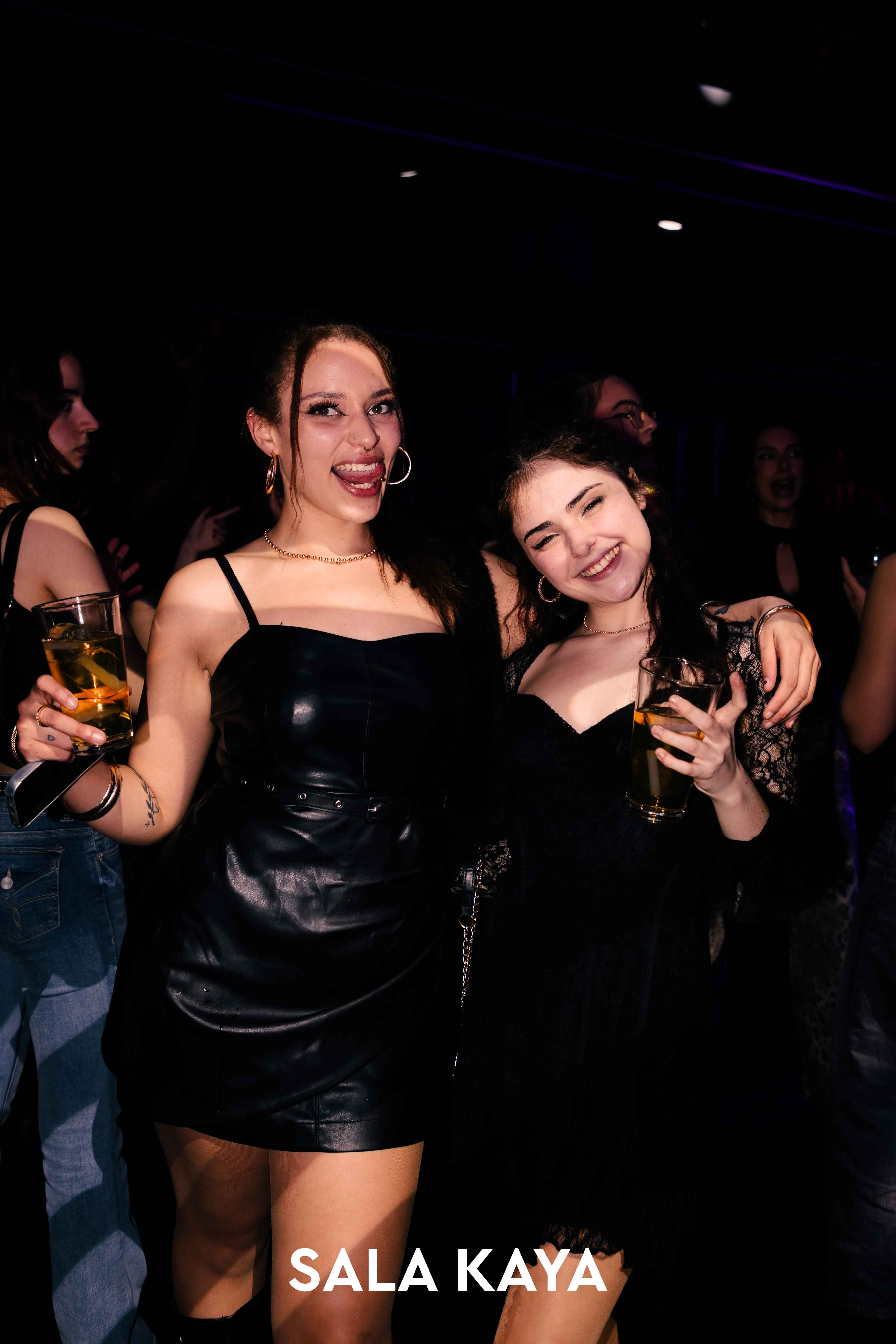 foto de público de METRIKA