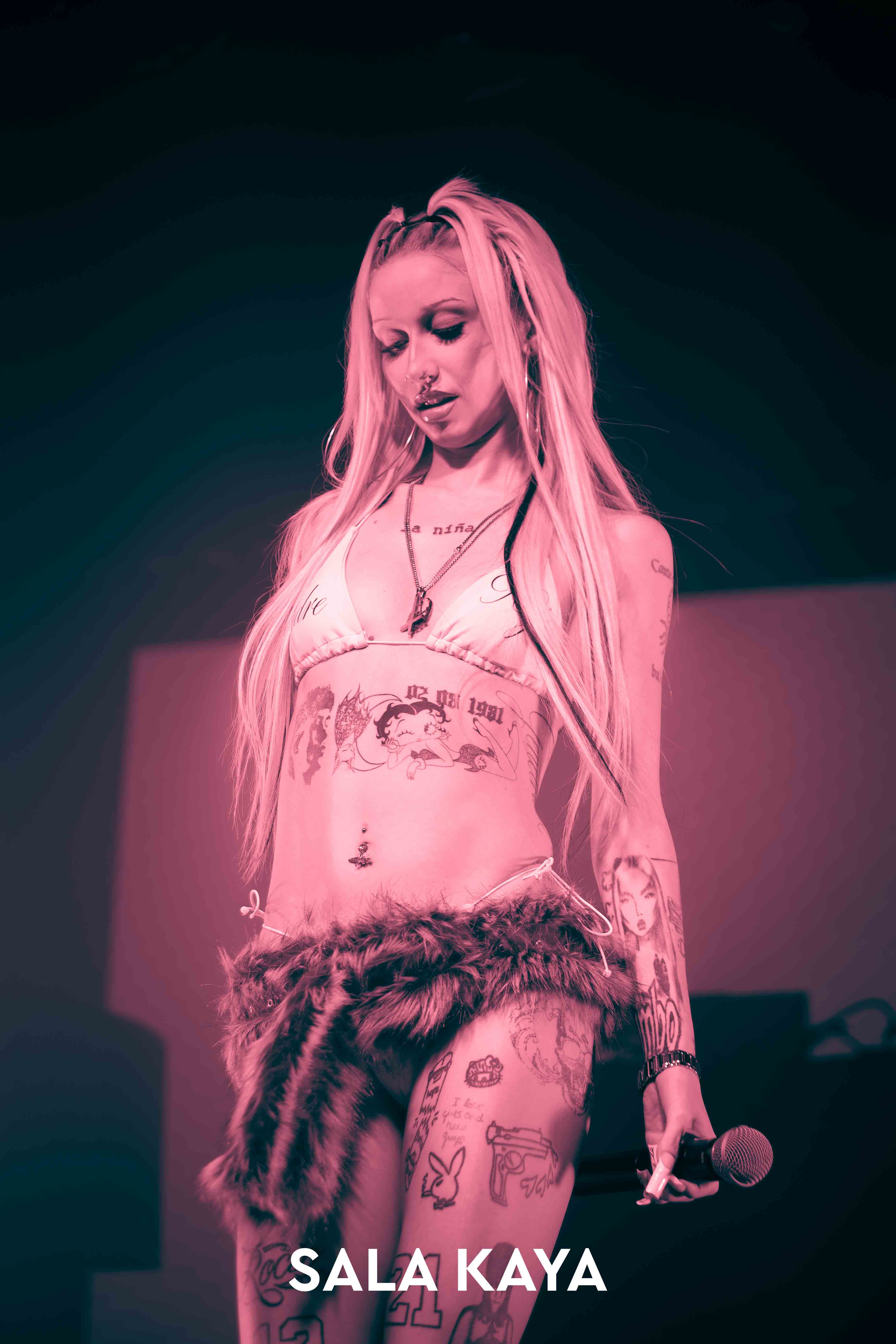 foto de público de METRIKA