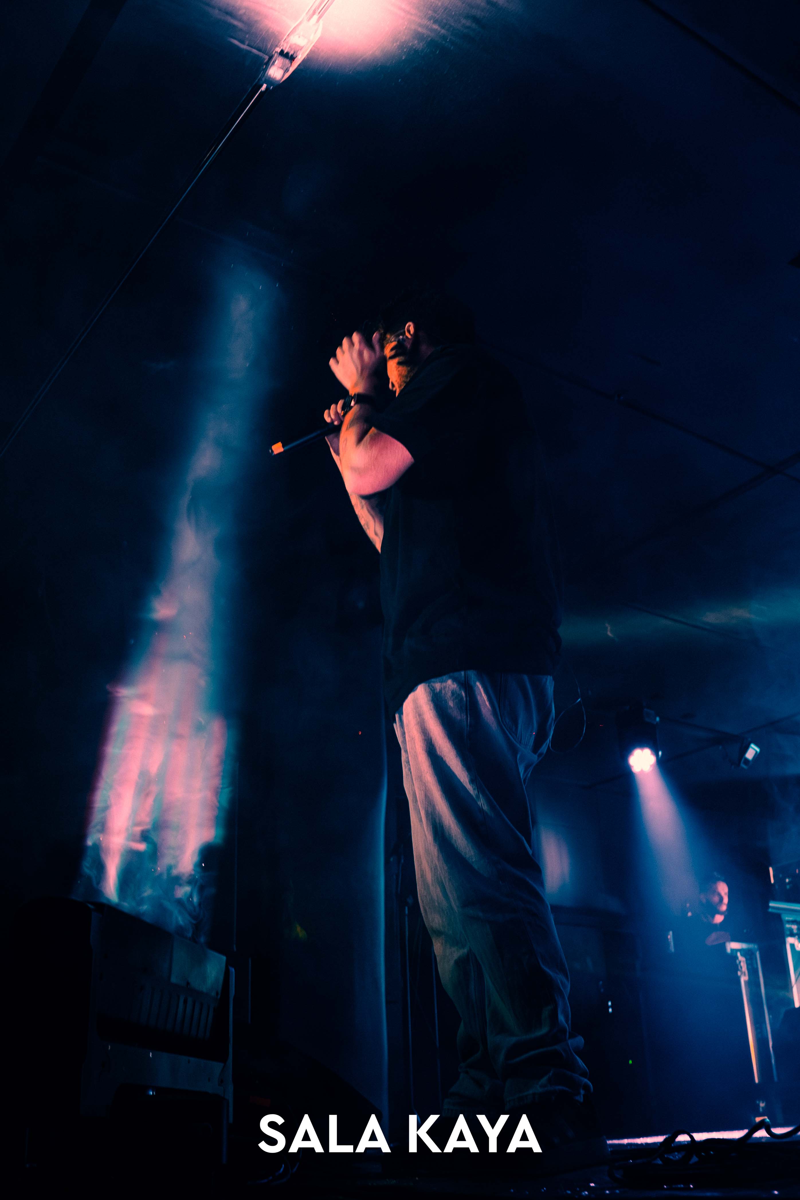 foto de público de NIKONE