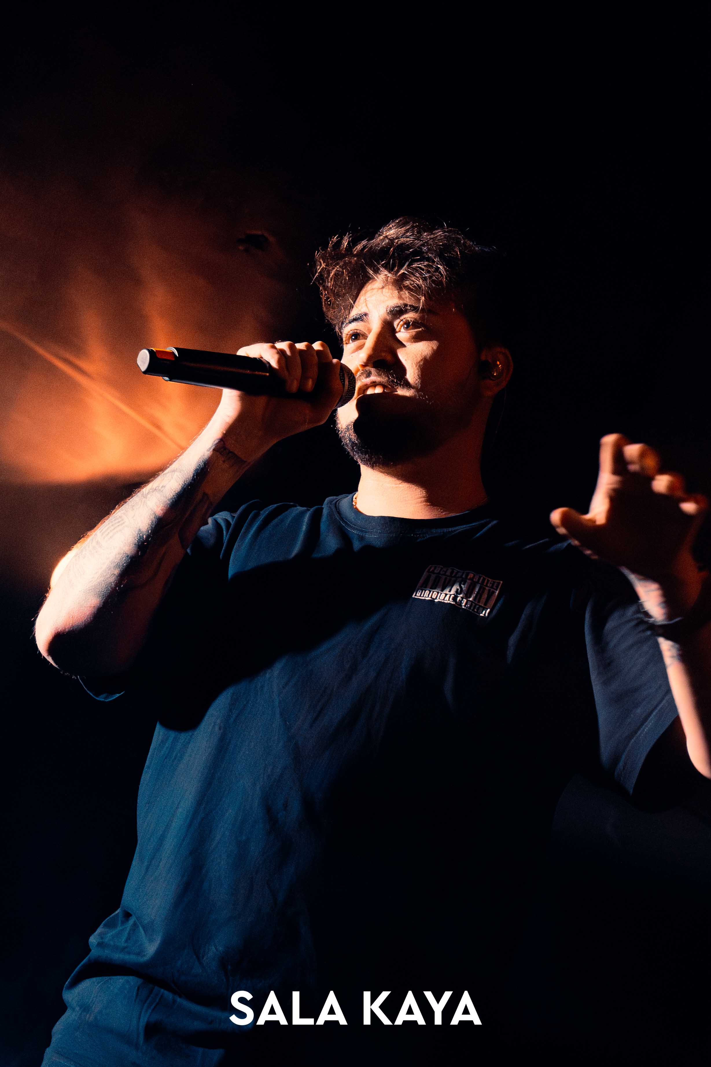 foto de público de NIKONE