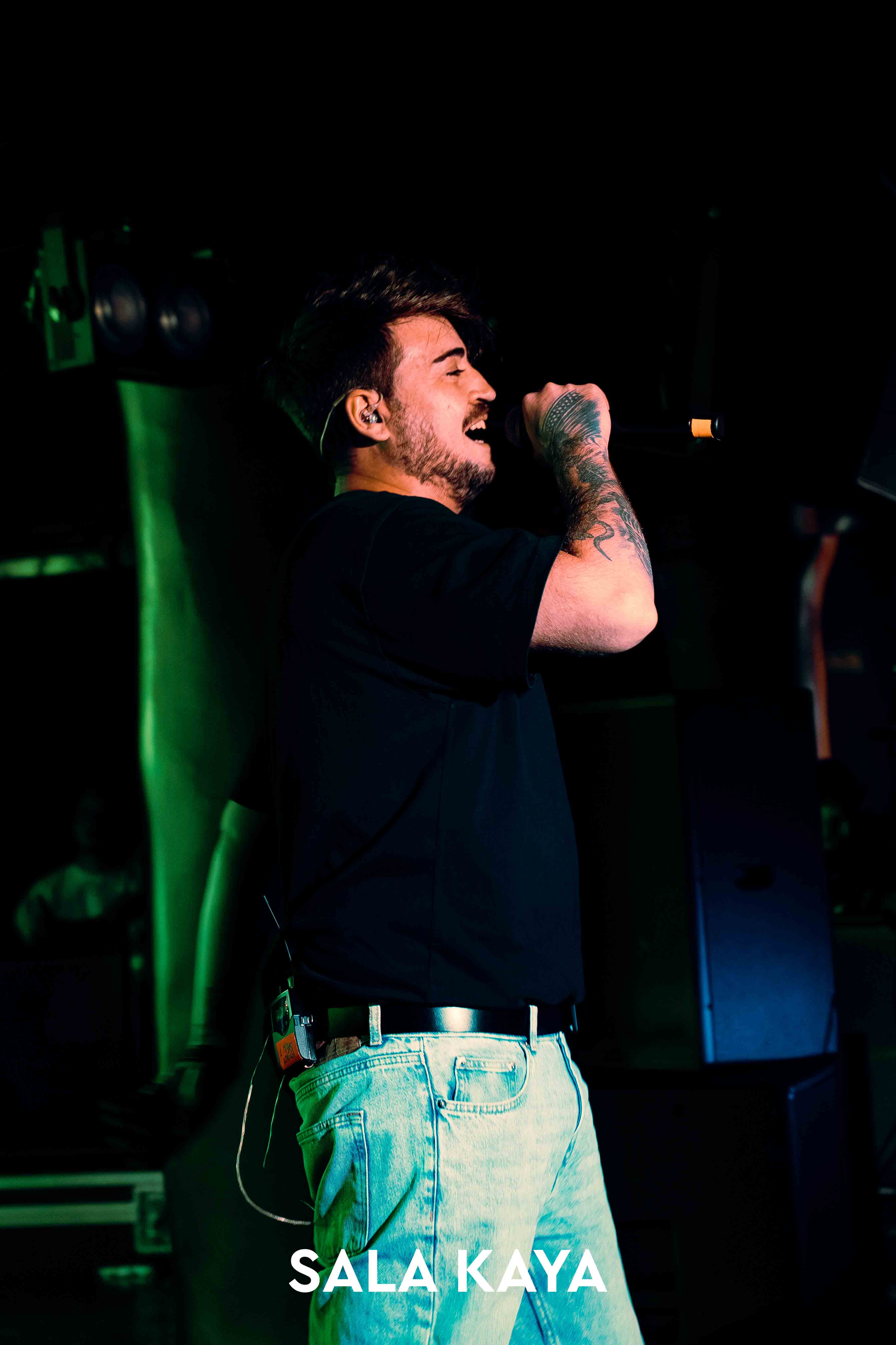 foto de público de NIKONE