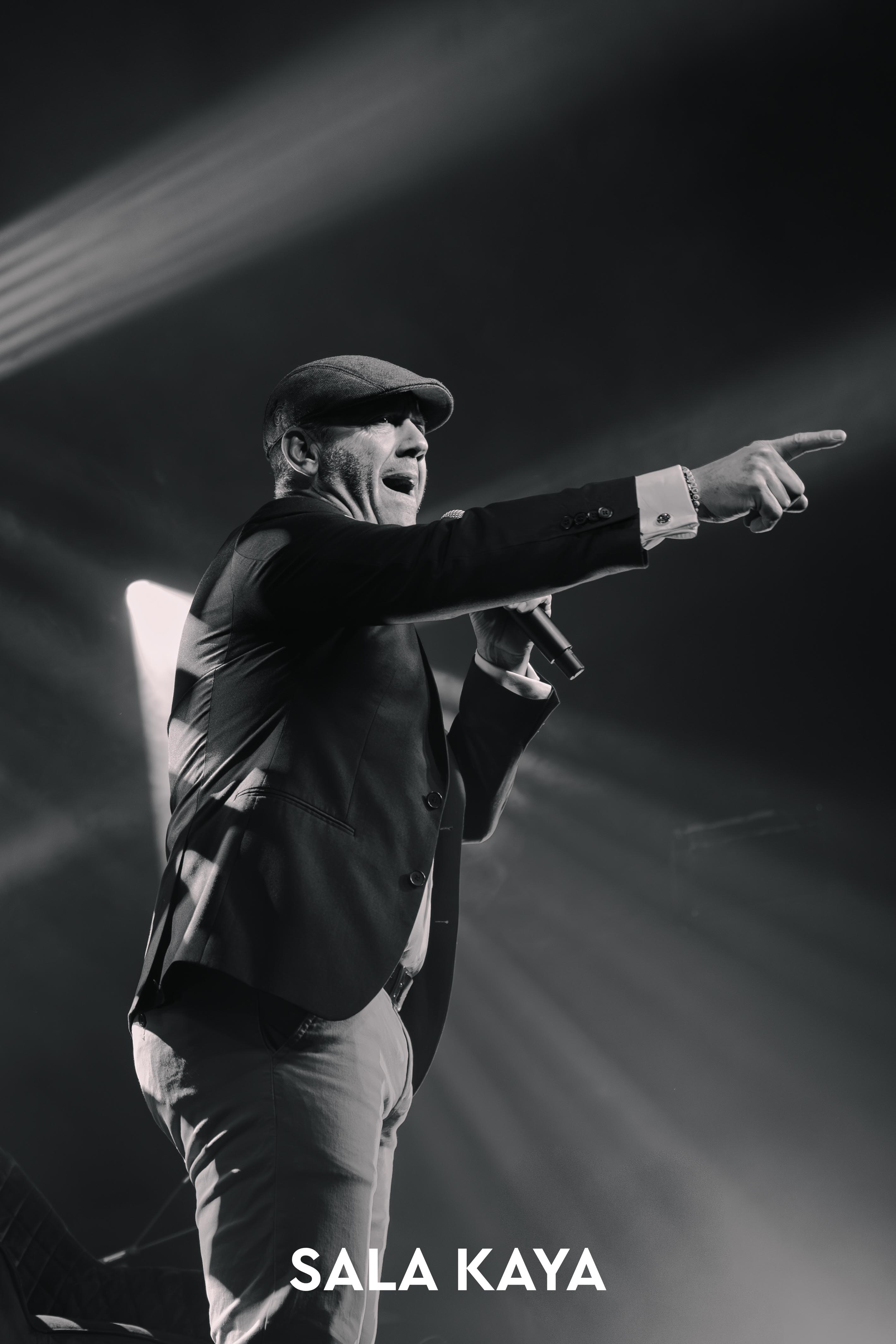 foto de público de PACO CANDELA