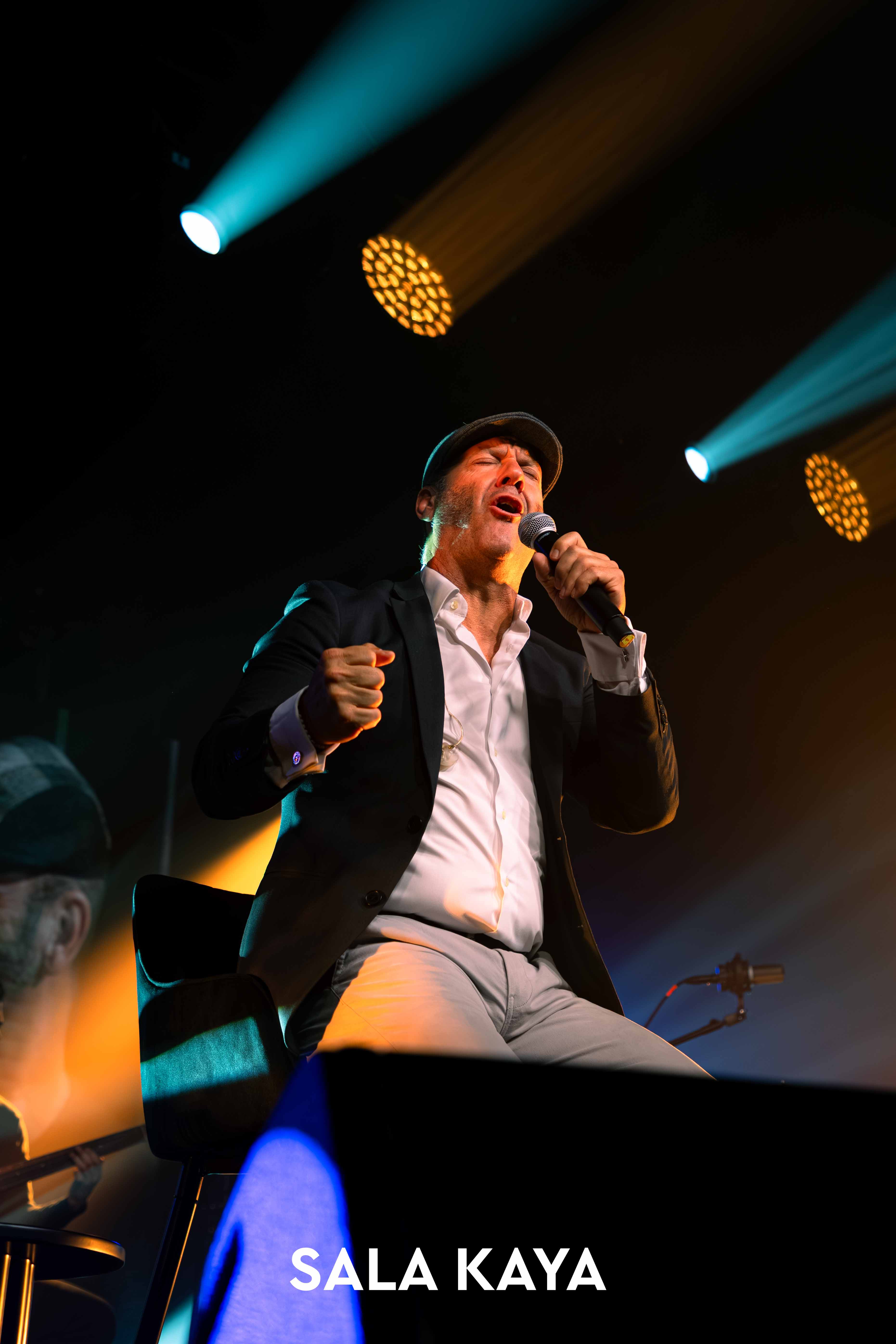 foto de público de PACO CANDELA