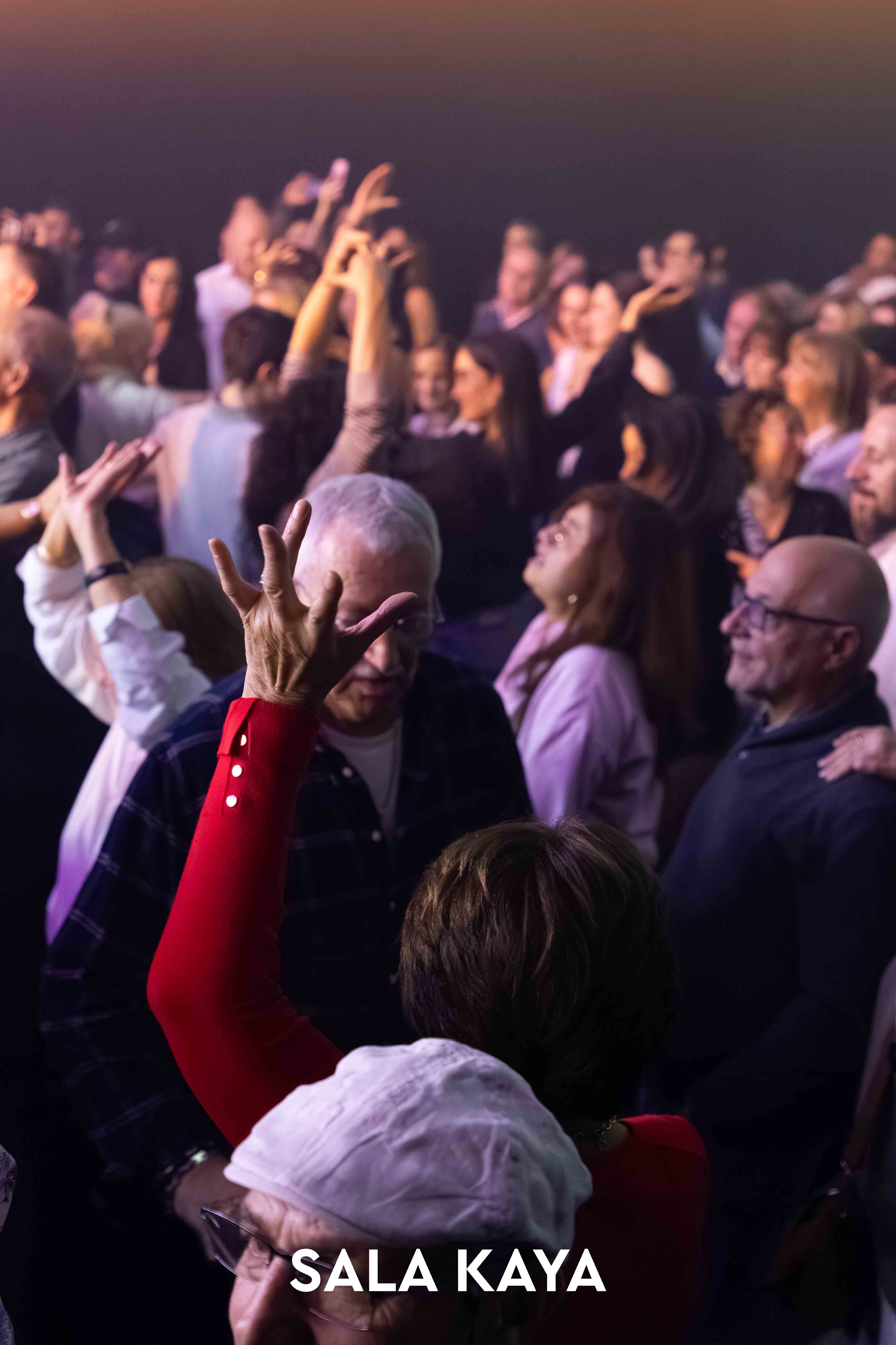 foto de público de PACO CANDELA