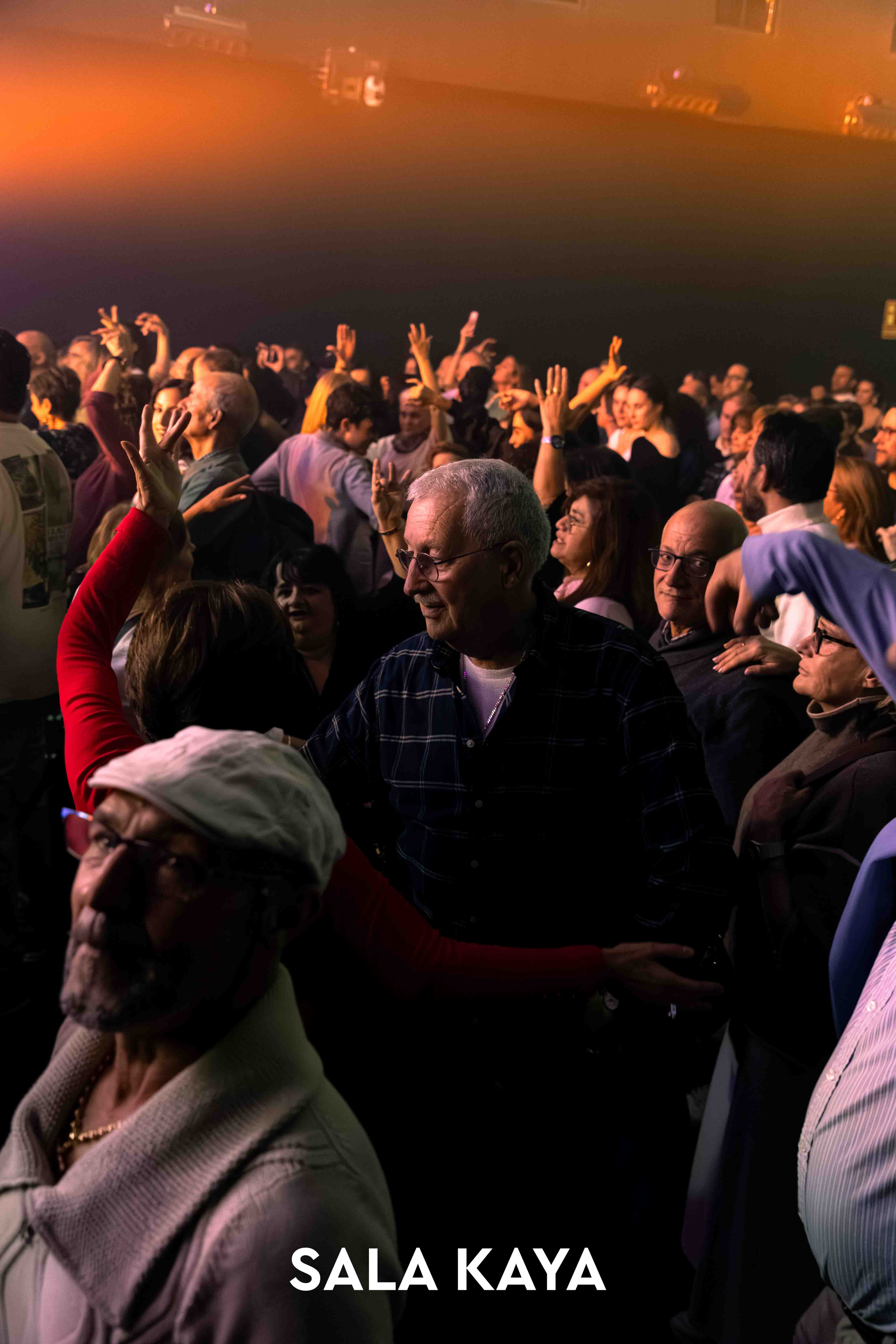 foto de público de PACO CANDELA