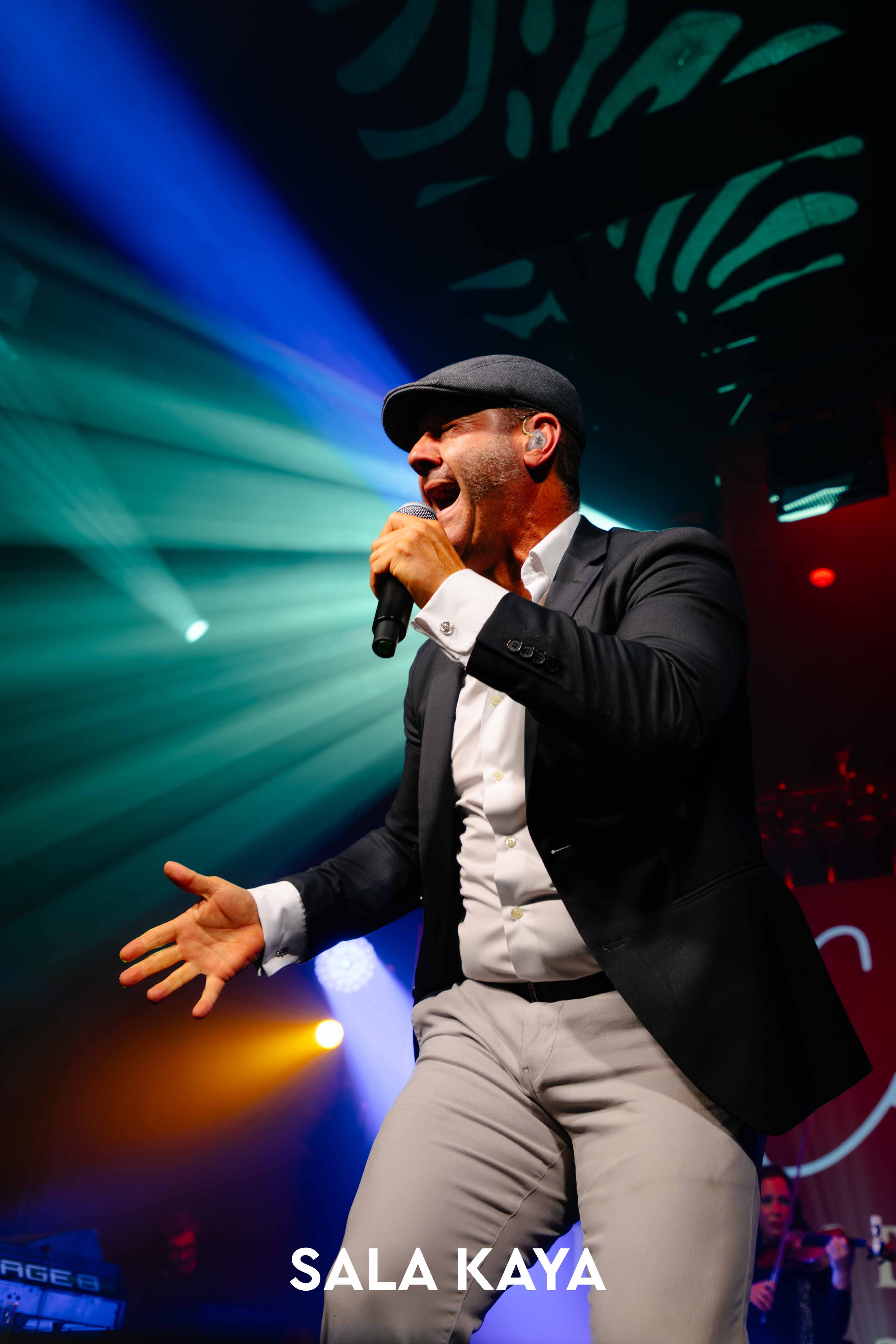 foto de público de PACO CANDELA