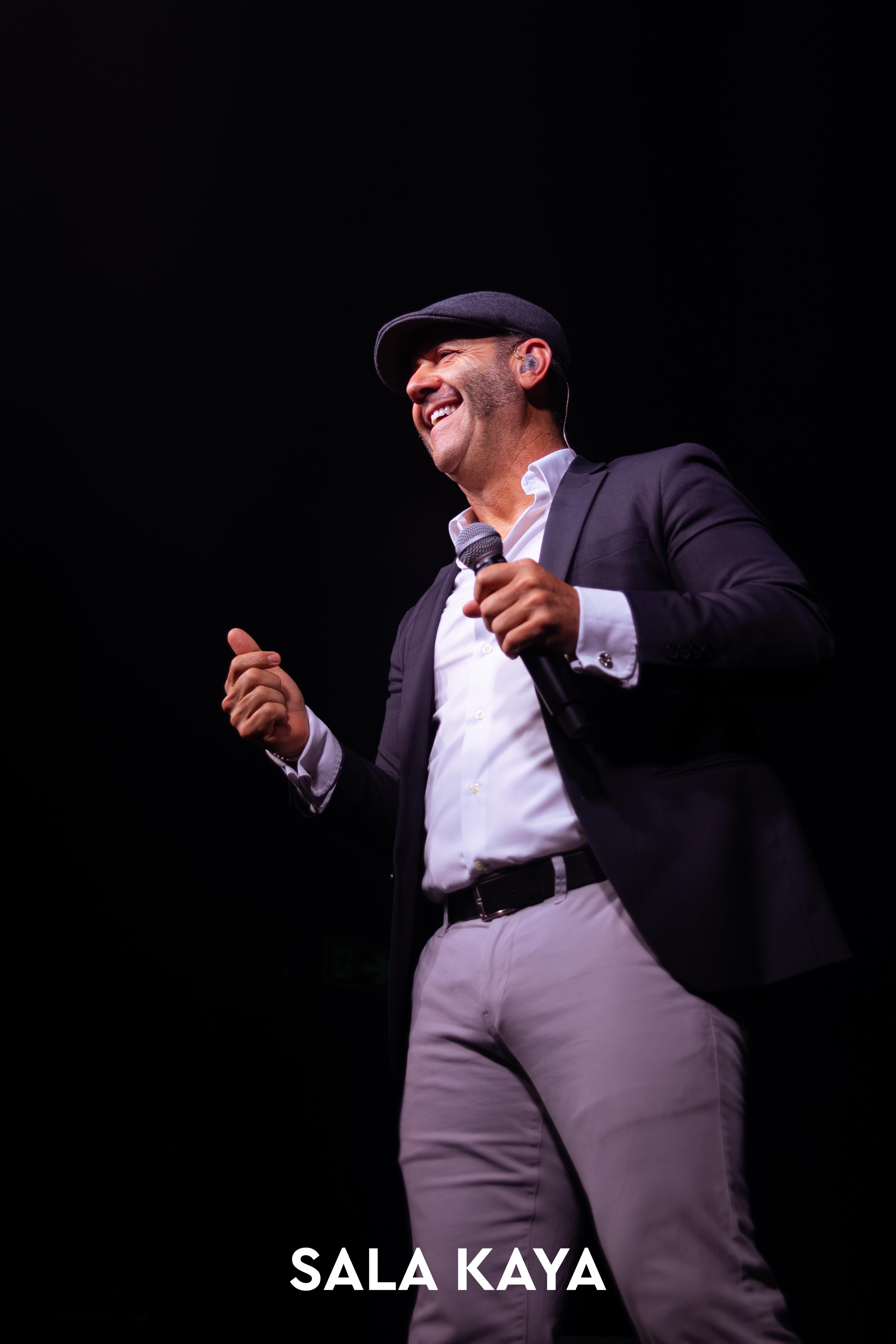 foto de público de PACO CANDELA