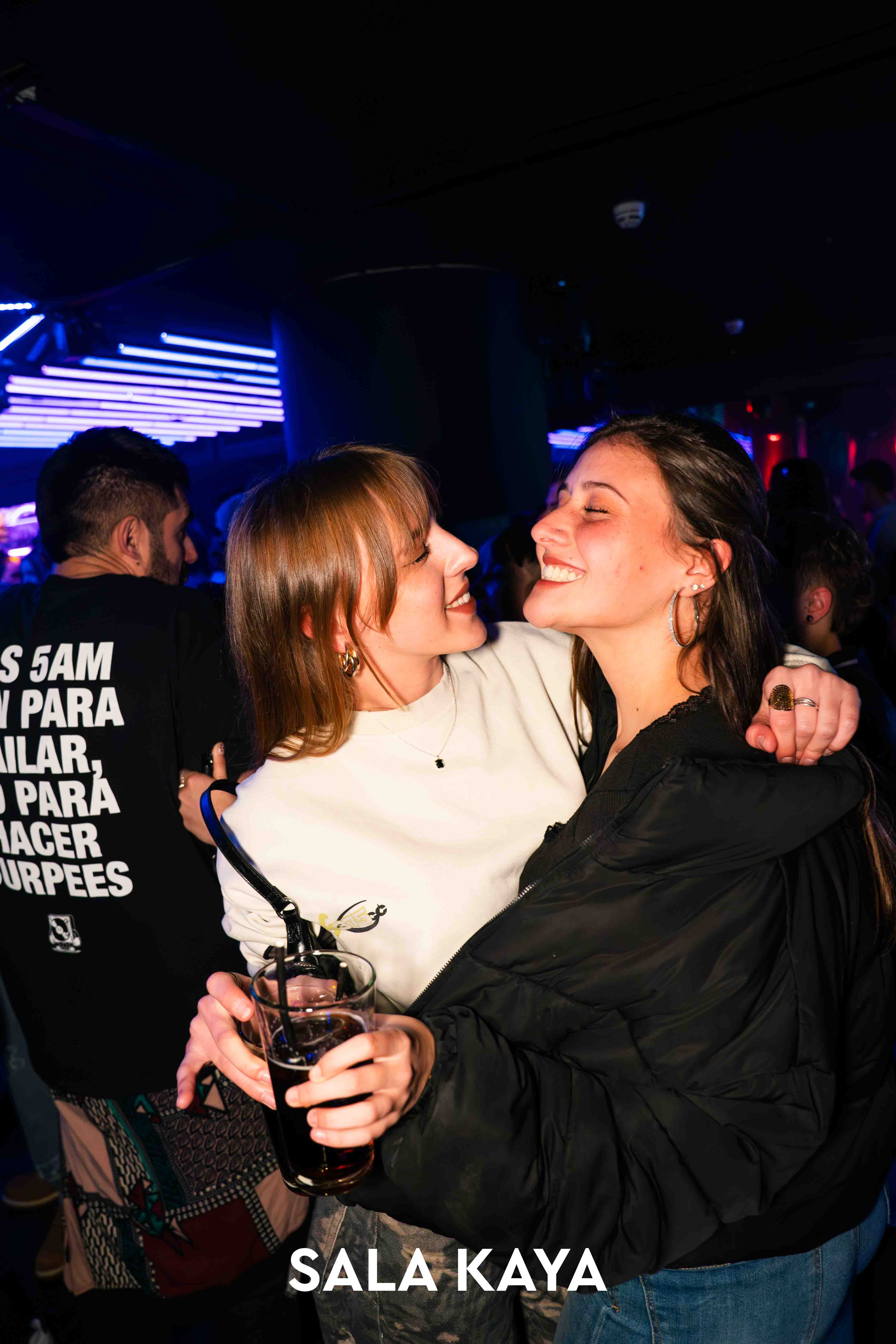 foto de público de PARKINEOS & AMYGDALA