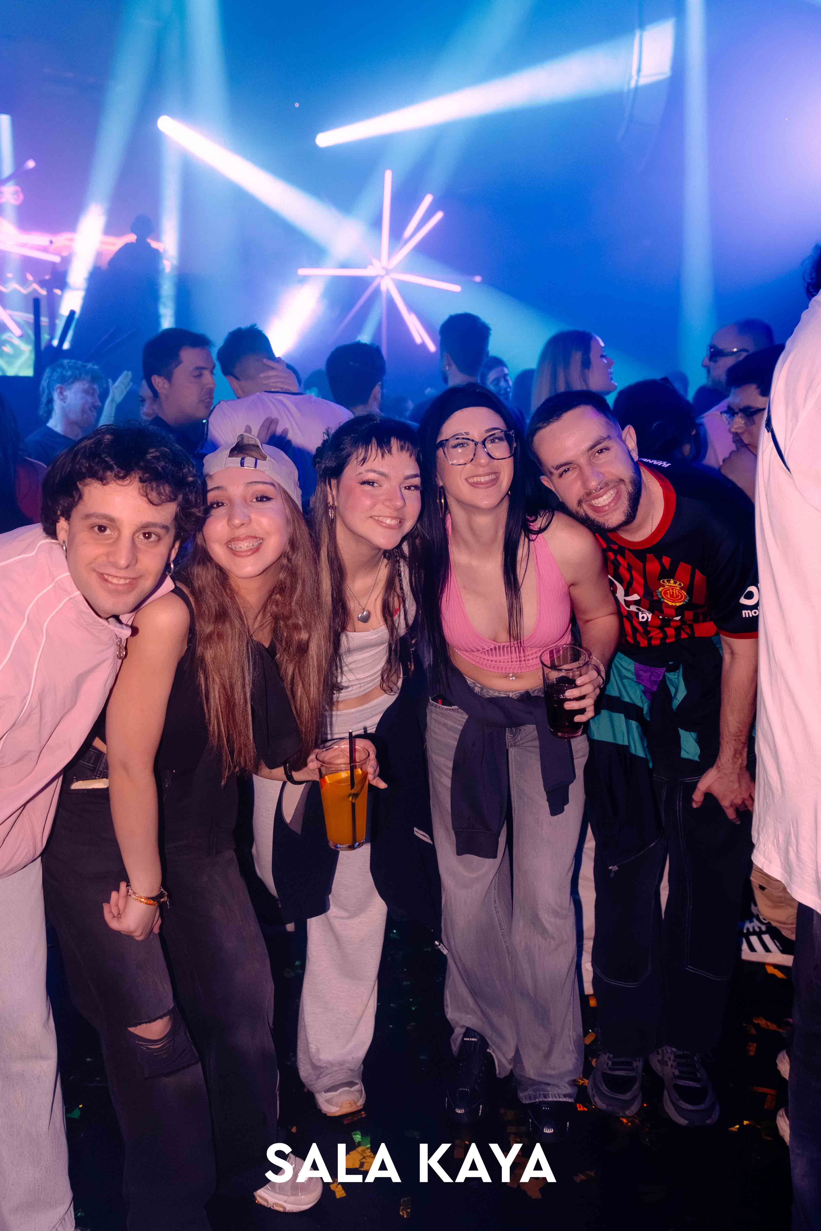 foto de público de PARKINEOS & AMYGDALA