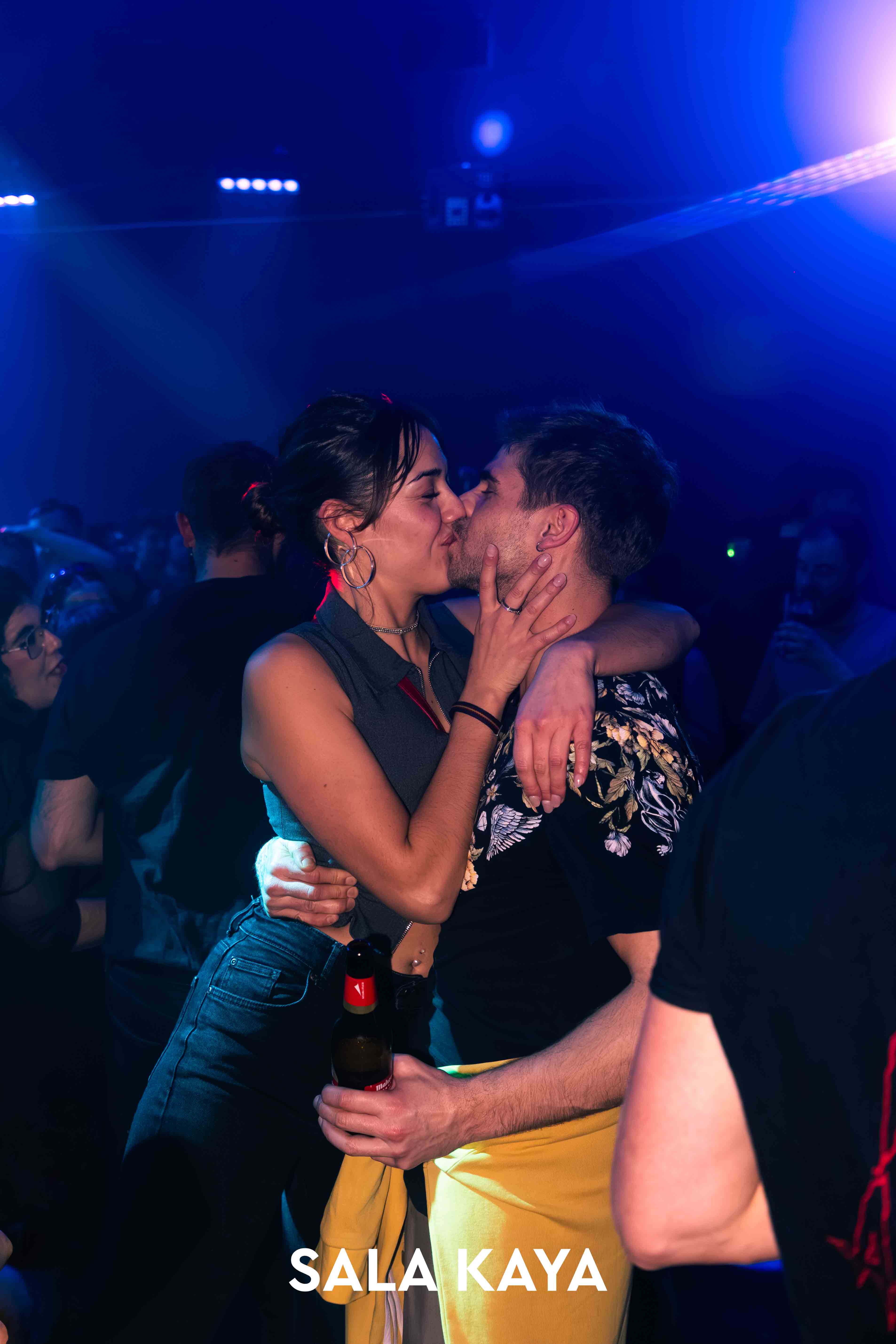 foto de público de PARKINEOS & AMYGDALA