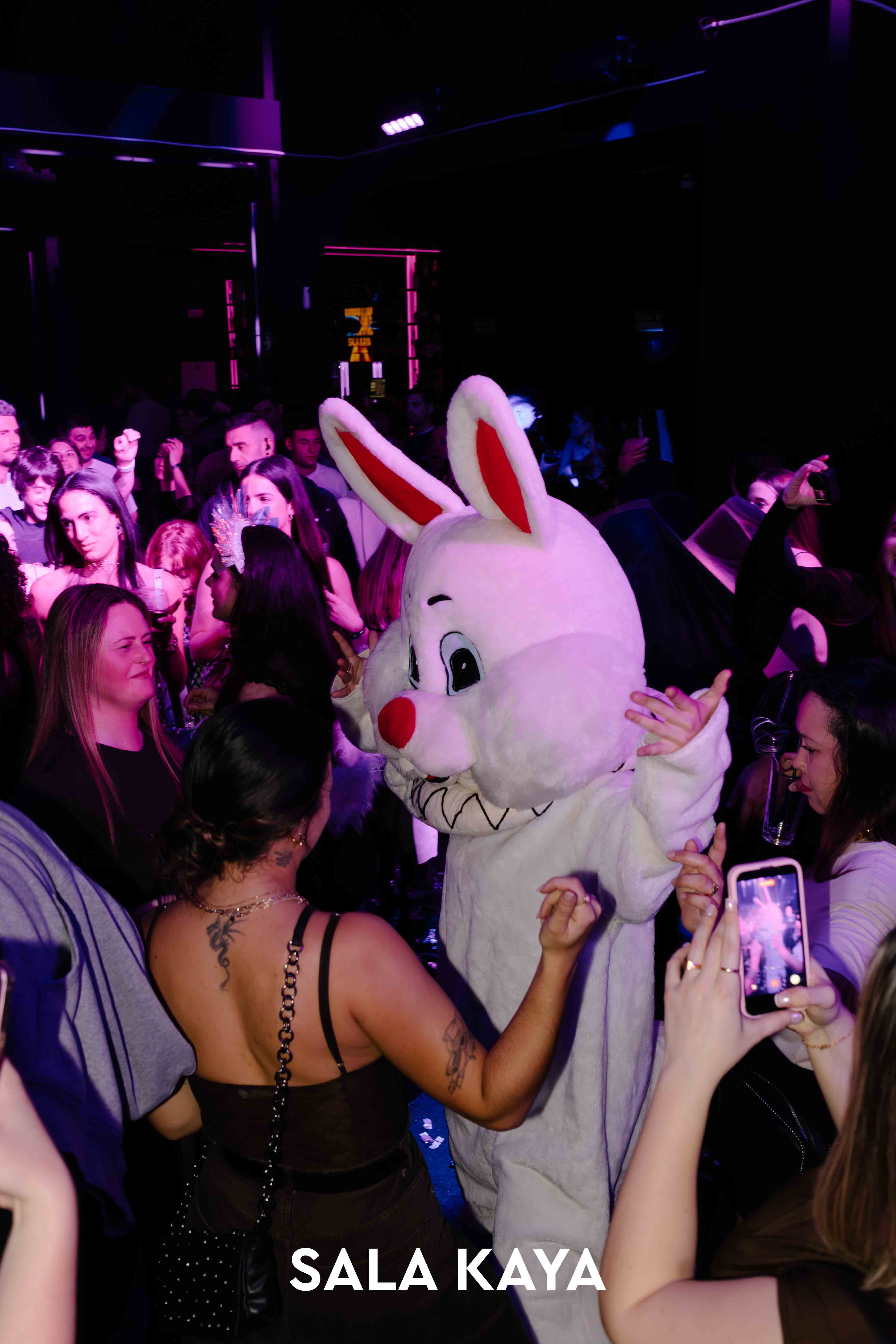 foto de público de POST HENRY MENDEZ